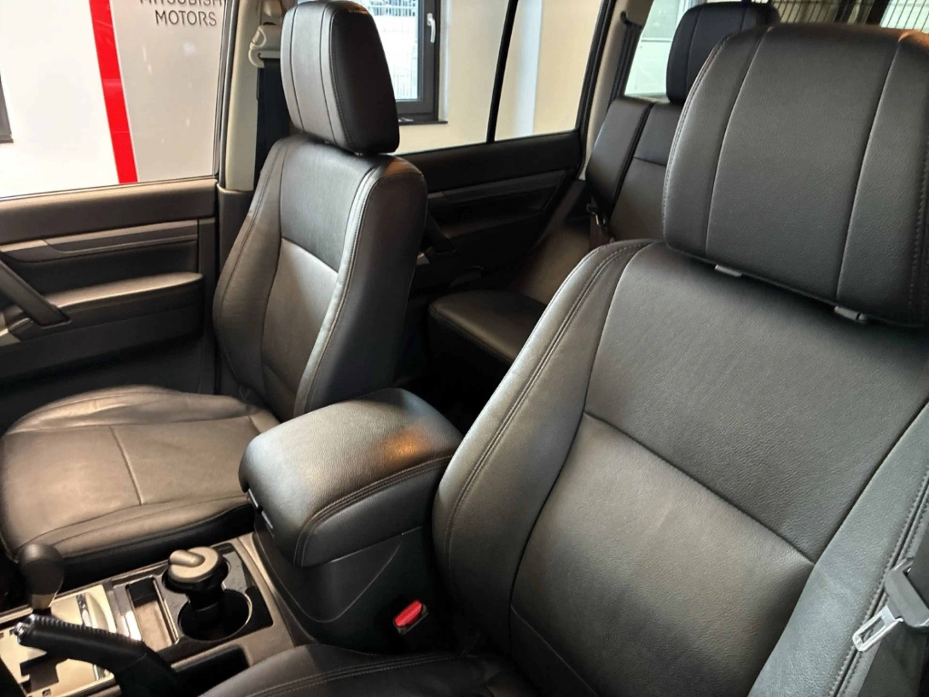Mitsubishi Pajero 3.2 DI-D Edition 100 Rockford AHK eSitze Shz Kamer — photo 10