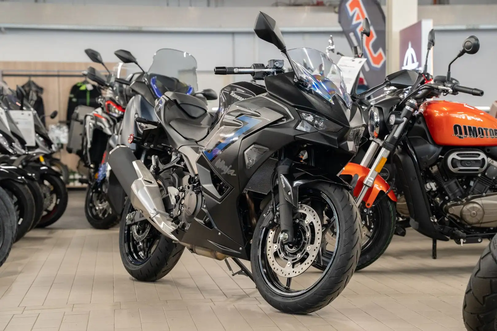 Kawasaki Ninja 500 SE ABS, 4 JAHRE WERKSGARANTIE Negro - 2