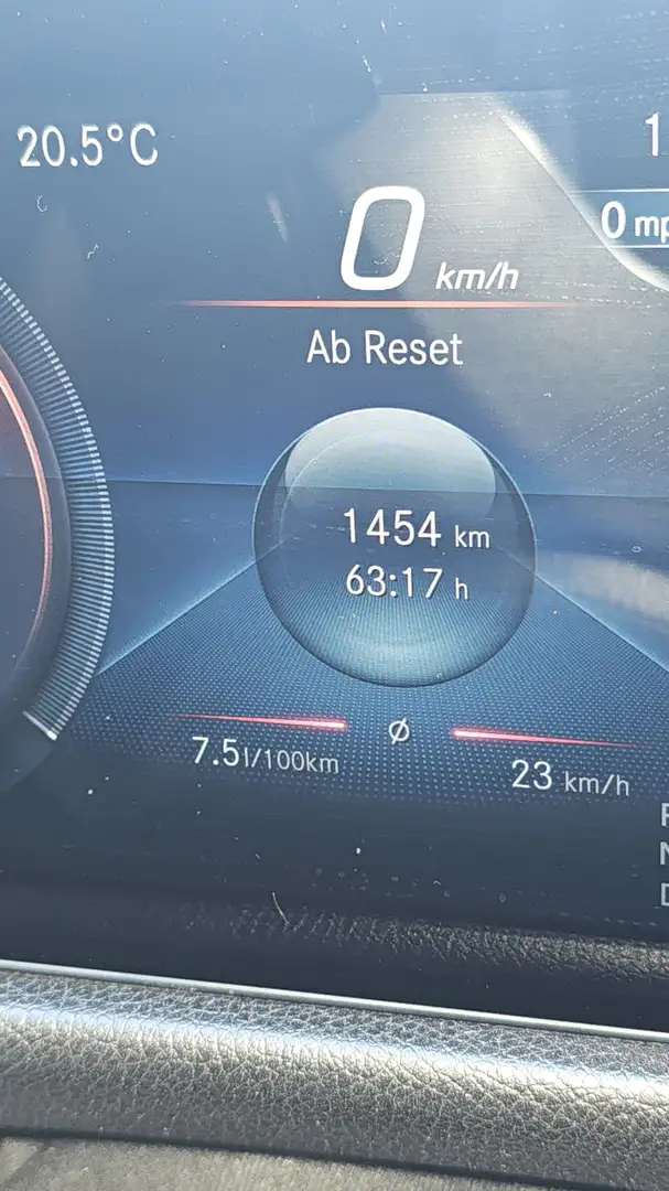Mercedes-Benz GLB 220 d Aut. - 2