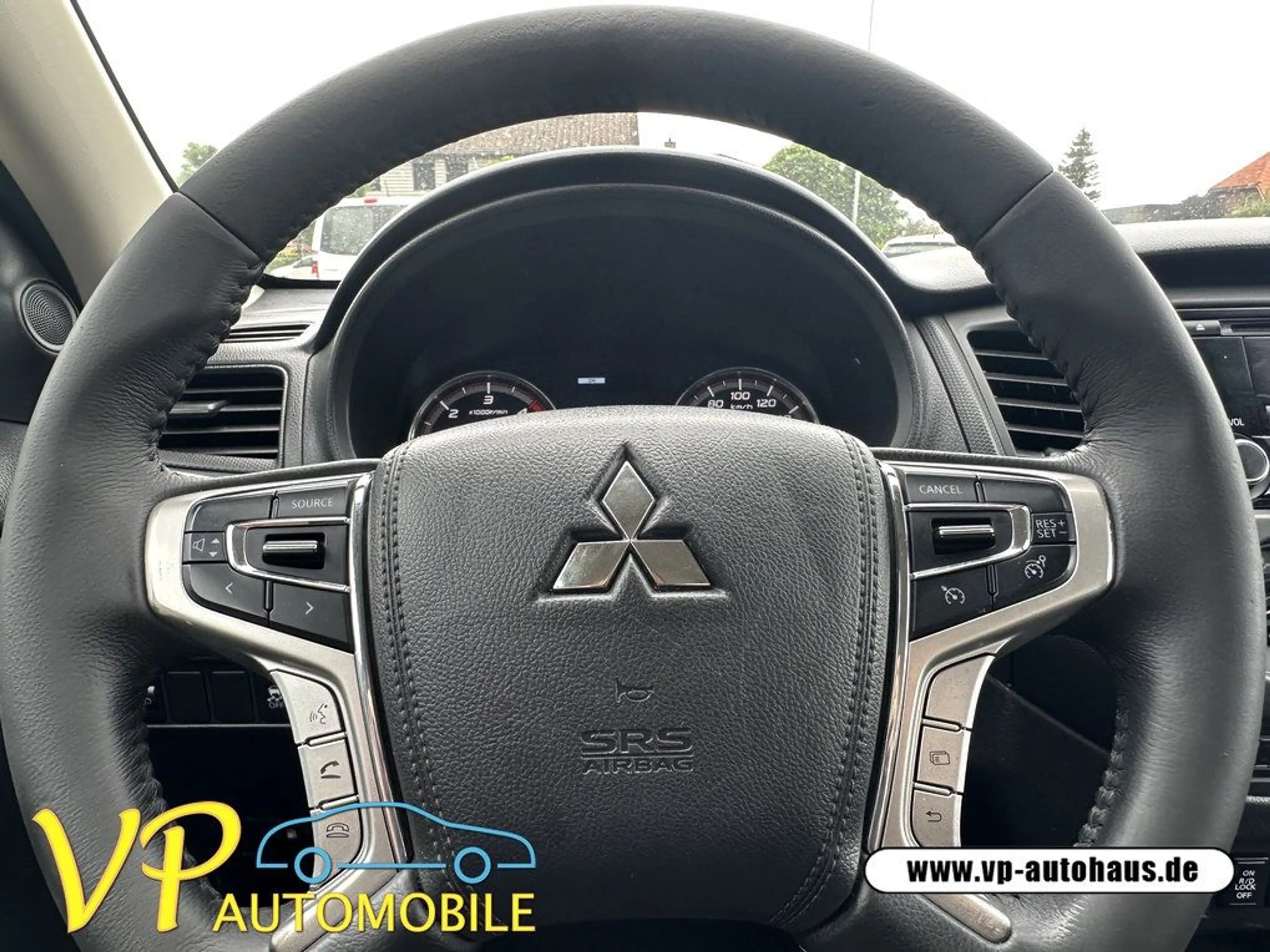 Mitsubishi L200 Basis Doppelkabine 4WD — photo 15