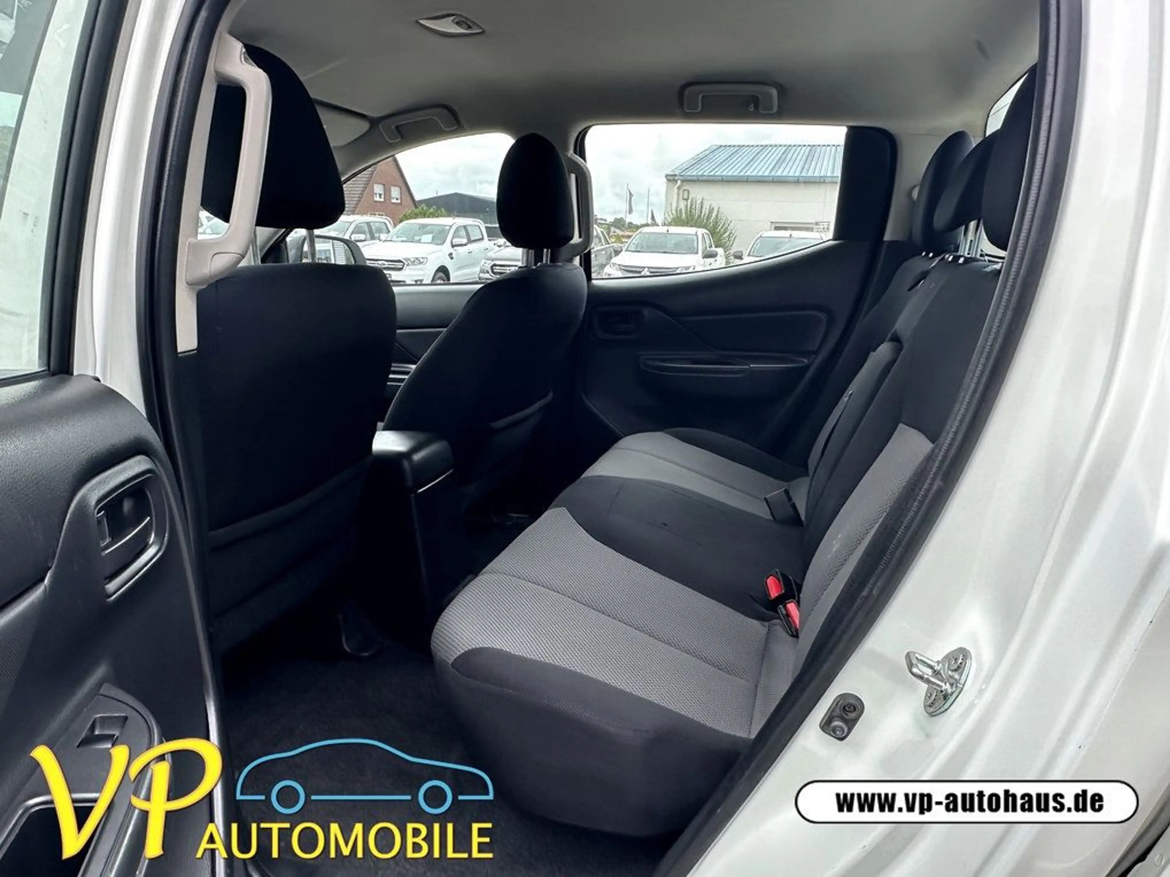 Mitsubishi L200 Basis Doppelkabine 4WD — photo 10