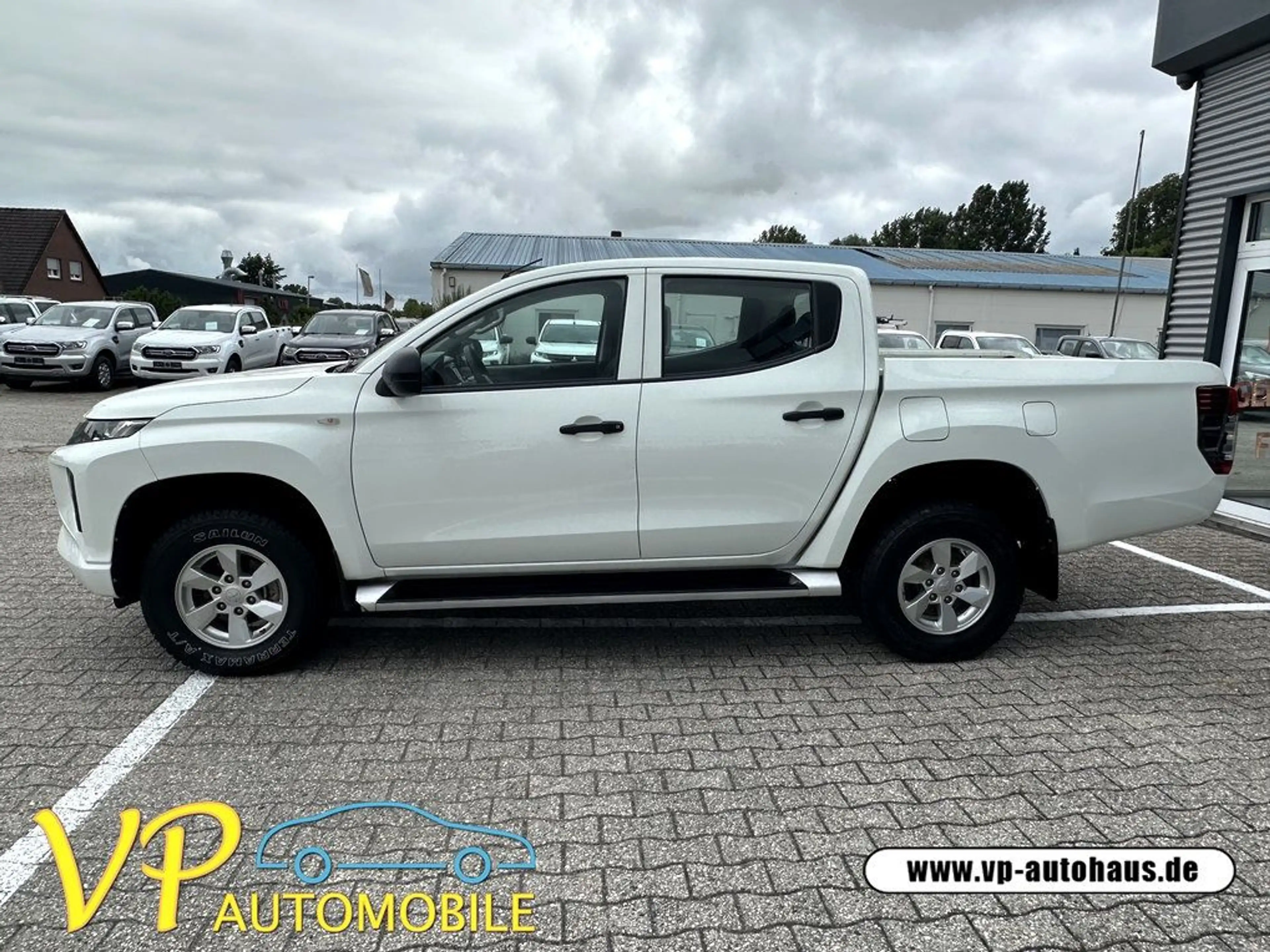 Mitsubishi L200 Basis Doppelkabine 4WD — photo 6
