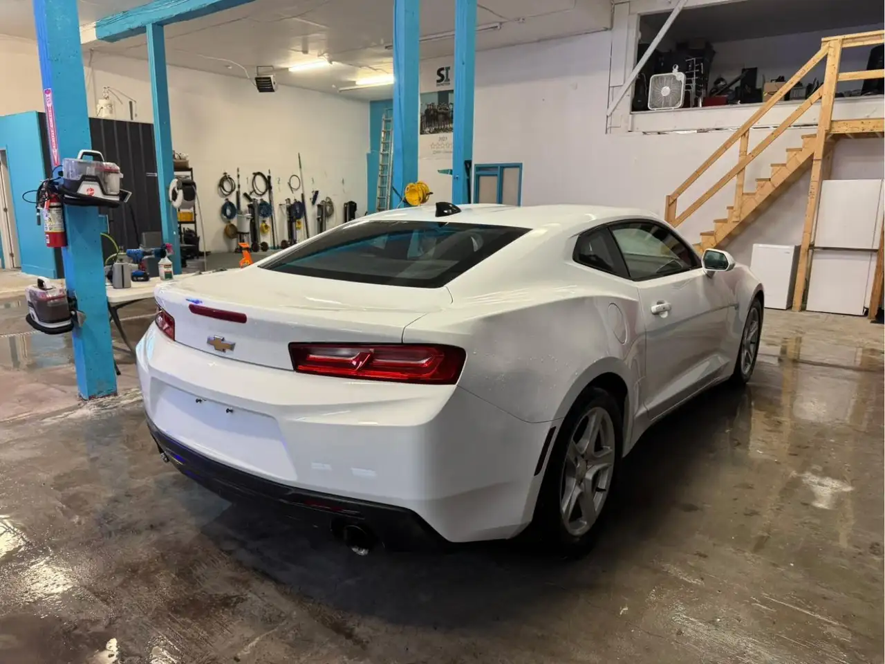 Chevrolet Camaro снимка Chevrolet Camaro