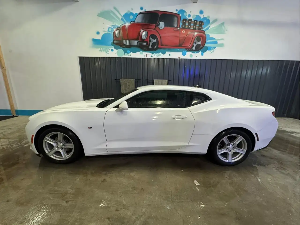 Chevrolet Camaro снимка Chevrolet Camaro