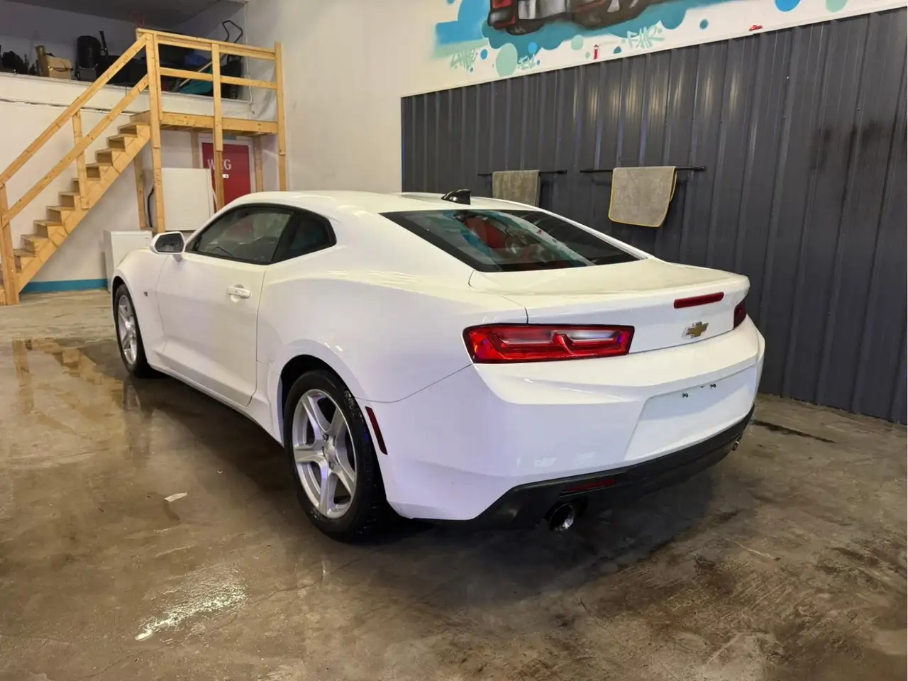Chevrolet Camaro снимка Chevrolet Camaro