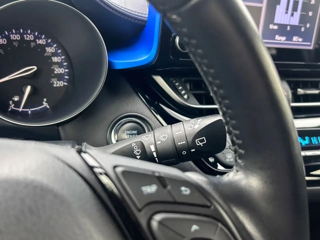 Toyota C-HR снимка Toyota C-HR