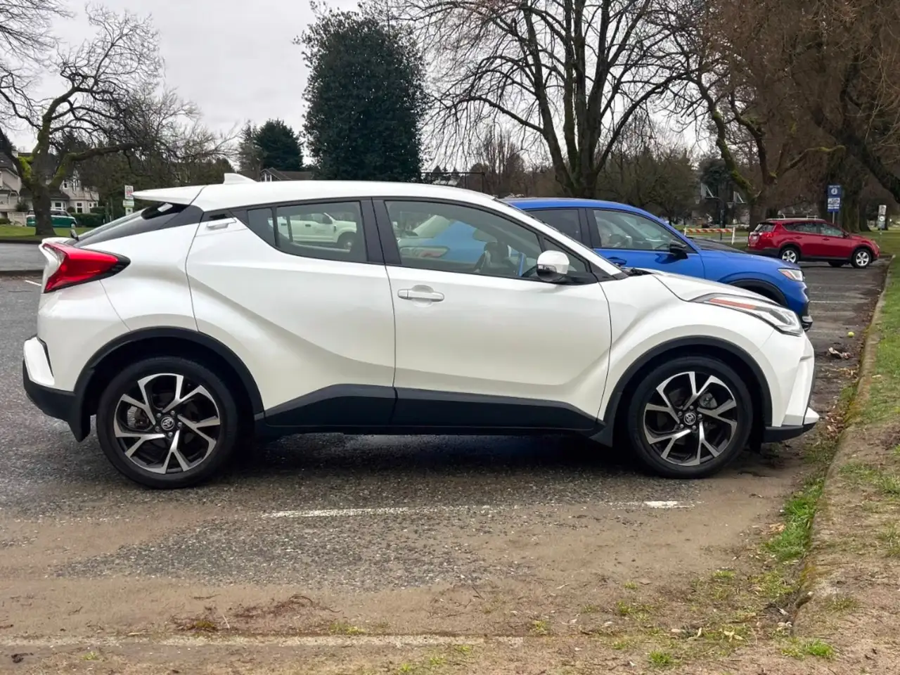 Toyota C-HR снимка Toyota C-HR