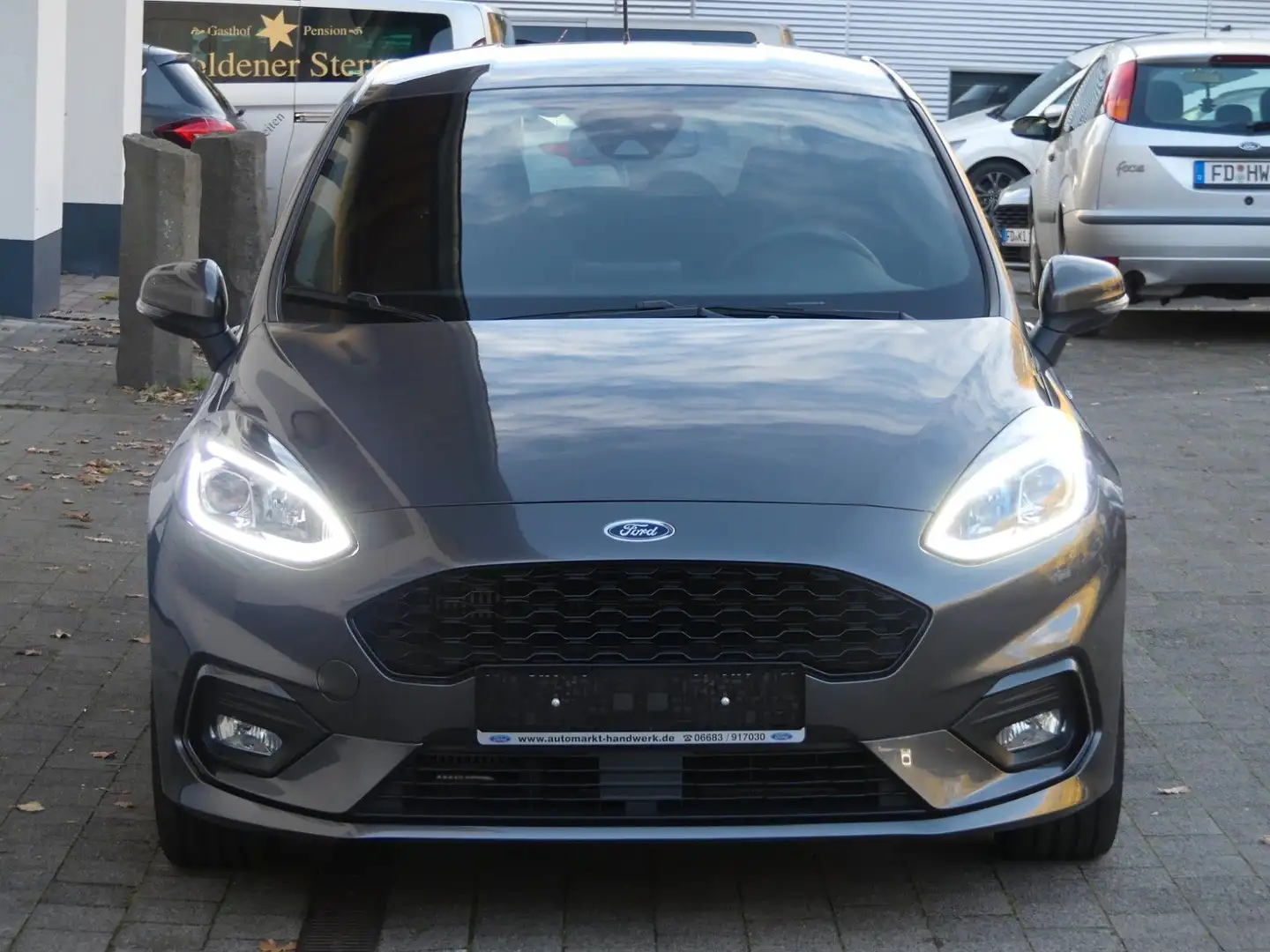 Ford Fiesta ST-Line*AHK*8fach bereift* Gris - 2
