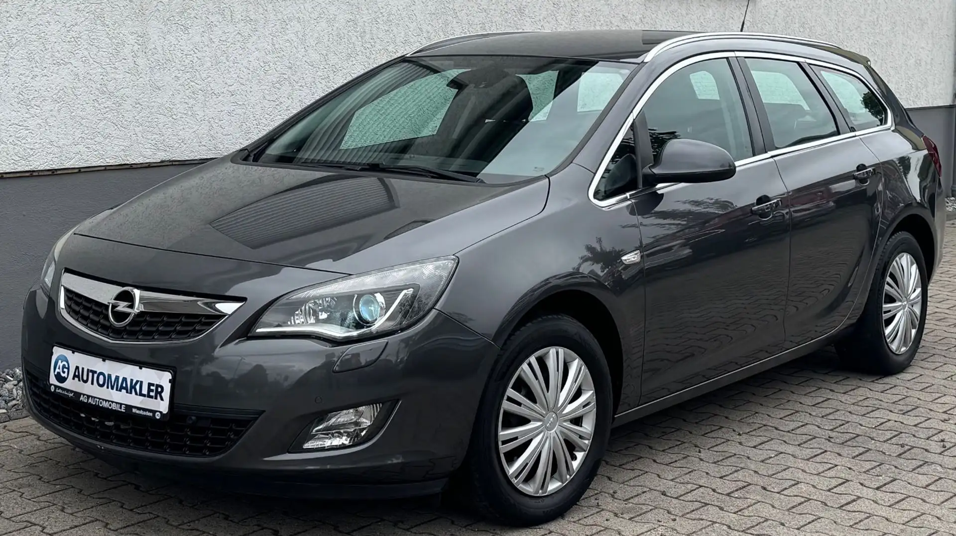 Opel Astra J Sports Tourer BI Xenon  Klimaauto SHZ. Grau - 2