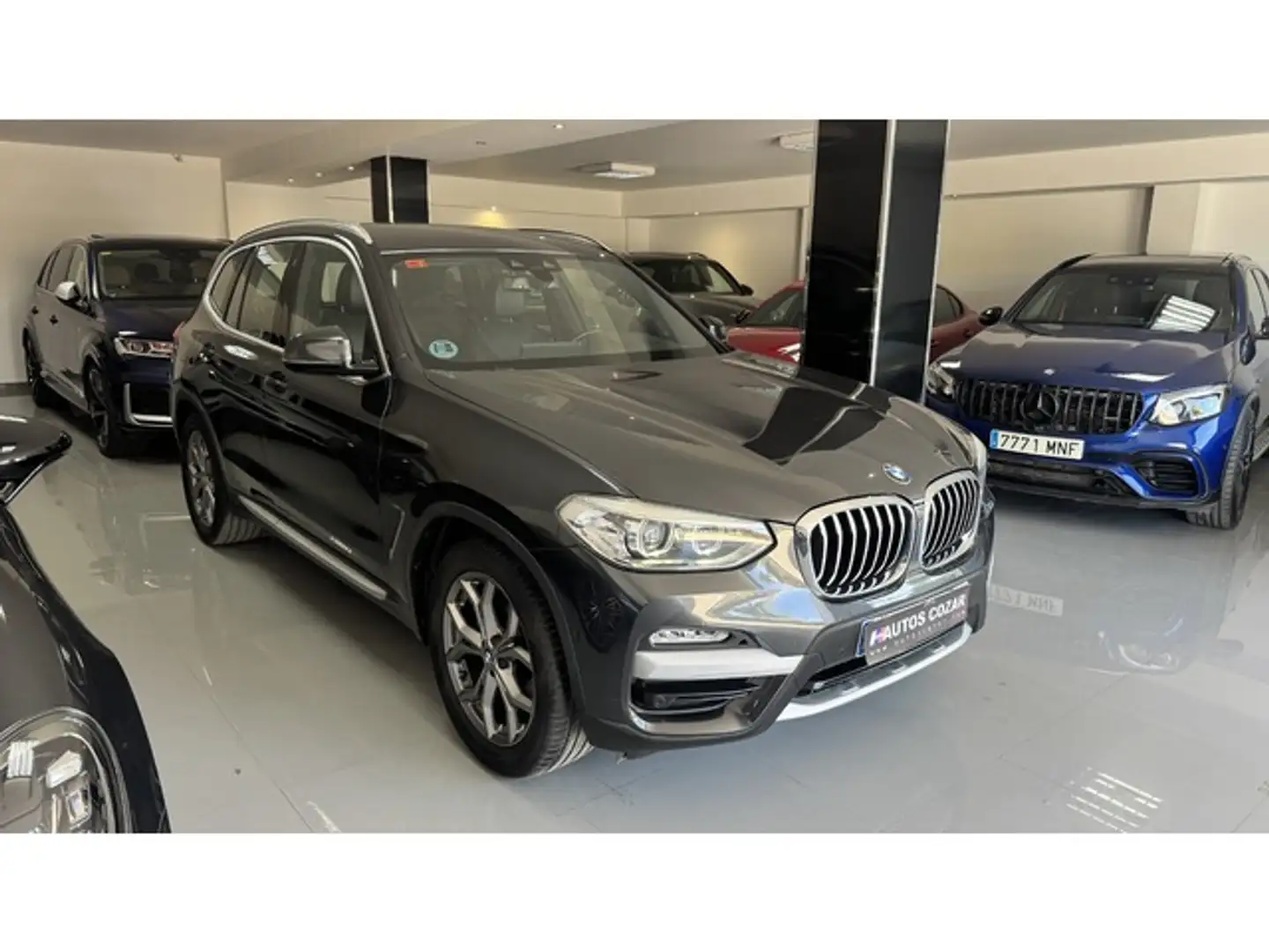 BMW X3 xDrive 20dA Gris - 1