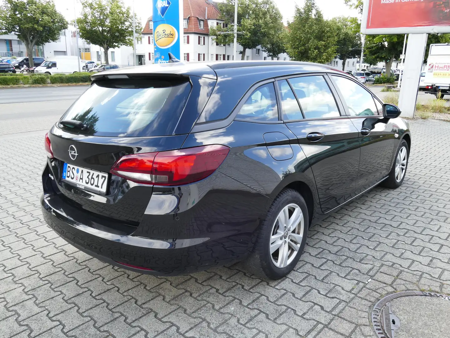 Opel Astra Astra Sports Tourer 1.5 D Start/Stop Business Eleg Schwarz - 2