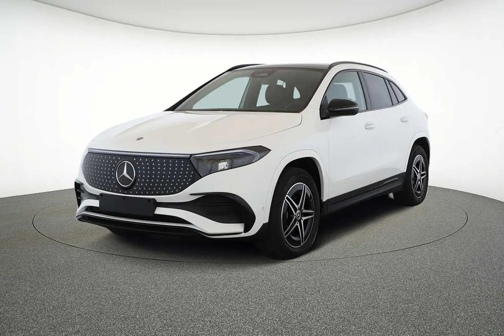 Mercedes-Benz EQA 300 4MATIC Pano / Memory / Keyless Weiß - 1