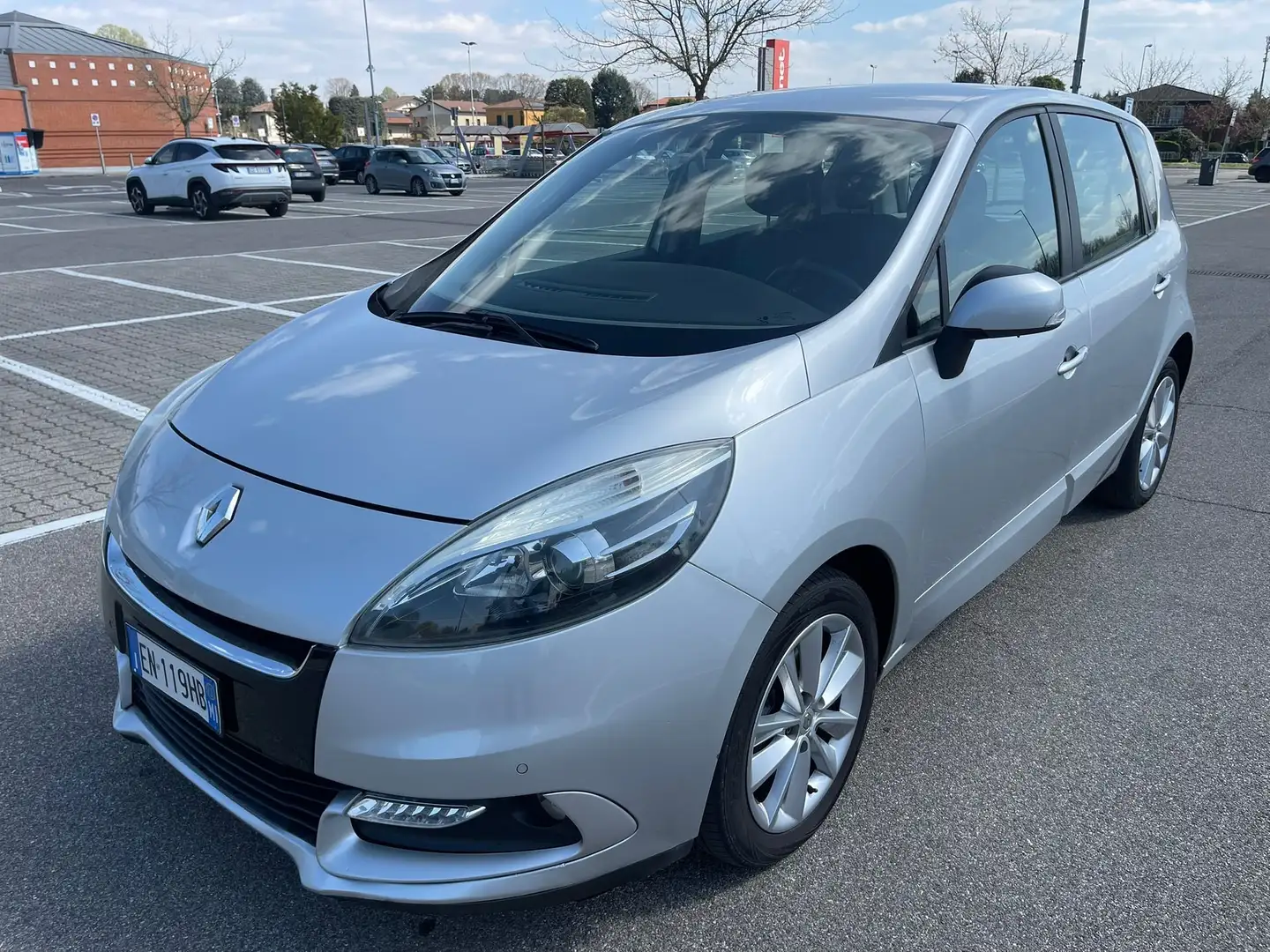 Renault Scenic X-Mod 1.6 Wave 110cv Grau - 2