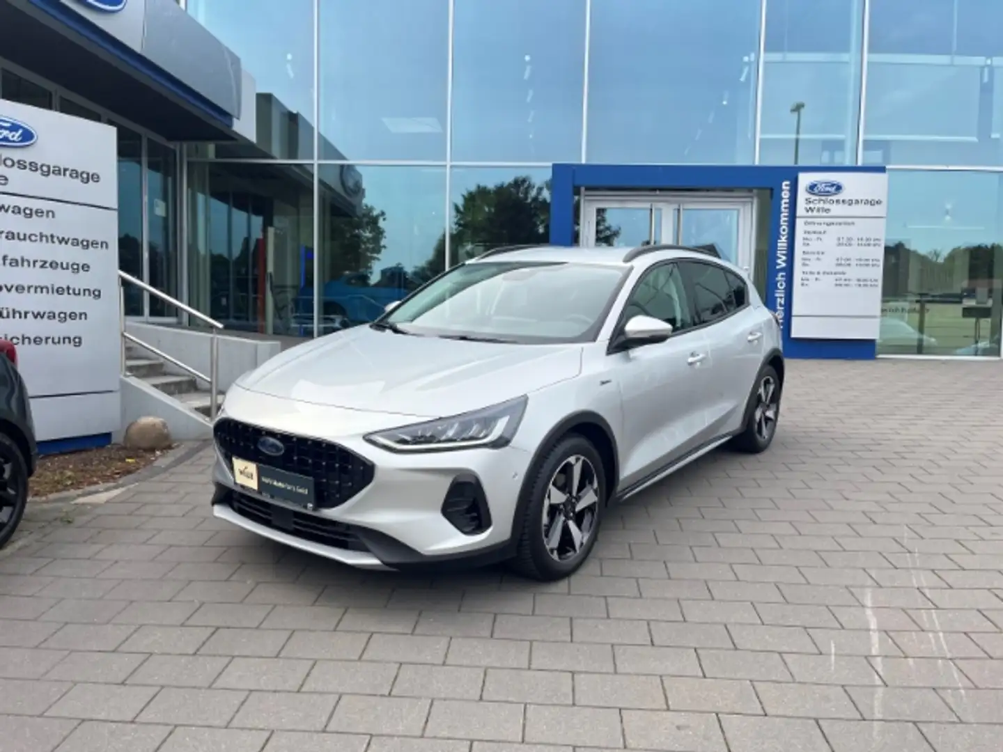 Ford Focus Active X Automatik Fahrerassistent-Paket II Mild-H Silber - 2