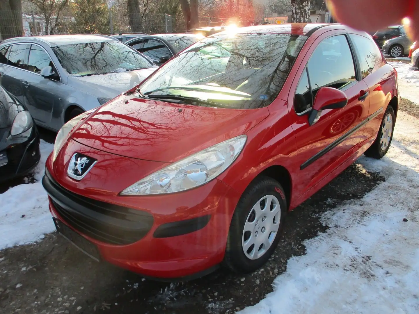 Peugeot 207 Filou mit vielen Neuteilen grüne Plakette Rot - 1