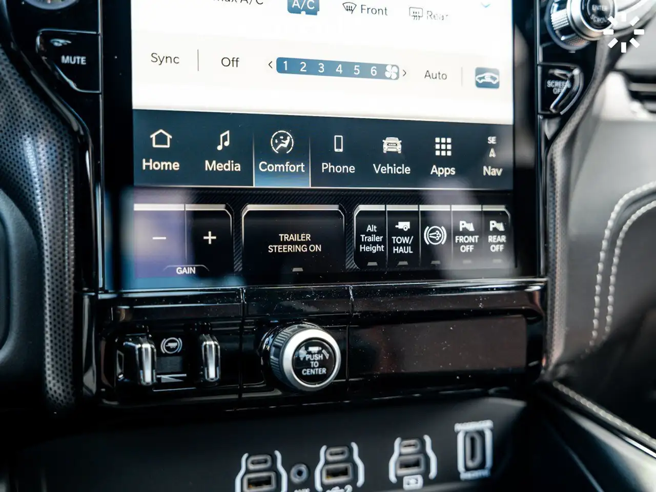 RAM 2500 снимка RAM 2500
