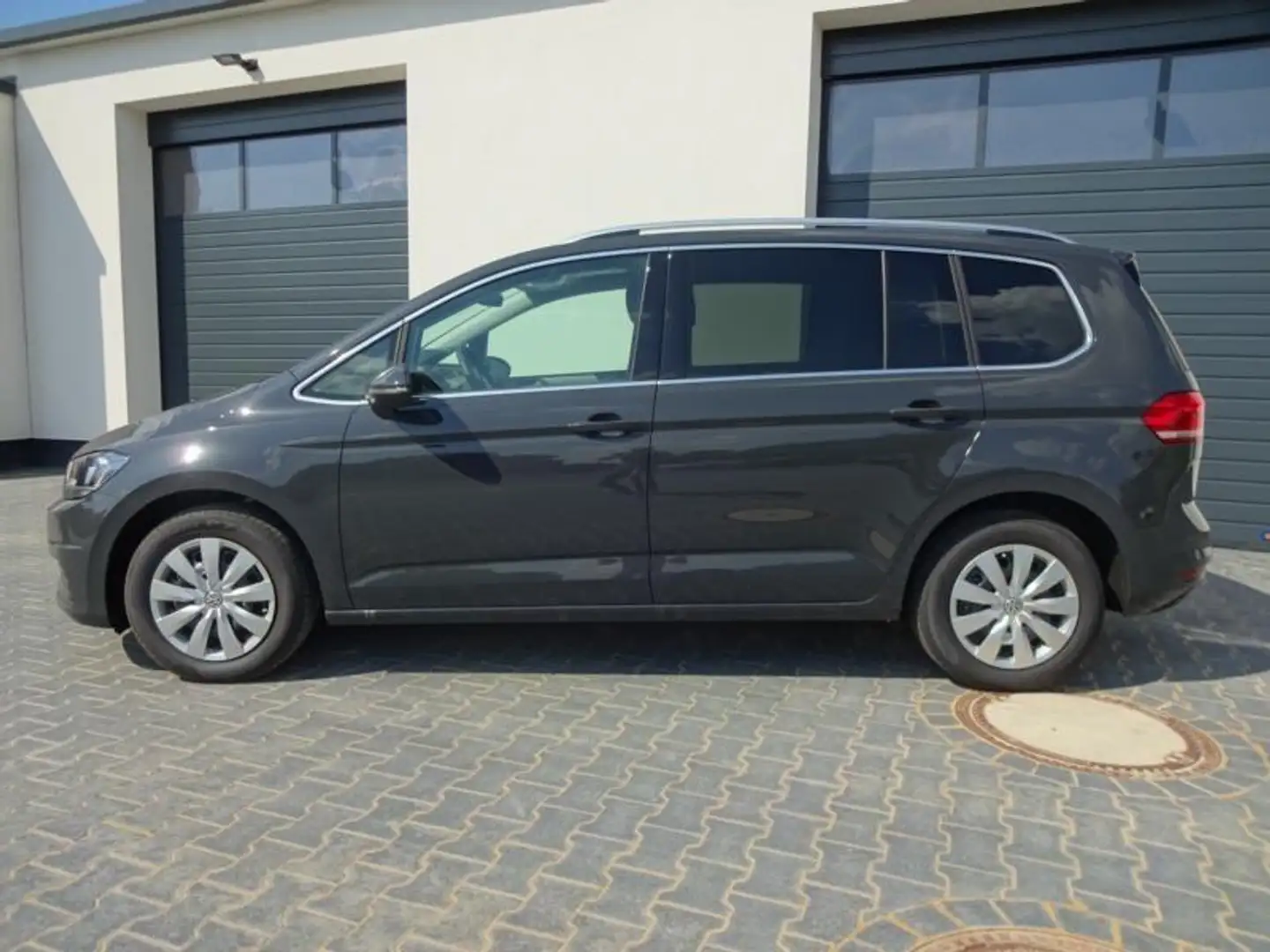 Volkswagen Touran Comfortline 2,0 TDI 90KW Navigation 90 kW (122 ... - 2
