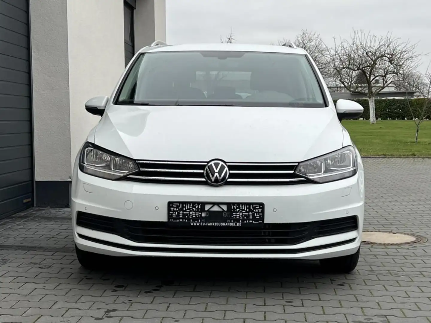 Volkswagen Touran Comfortline 2,0 TDI 90KW Navigation 90 kW (122 ... - 1