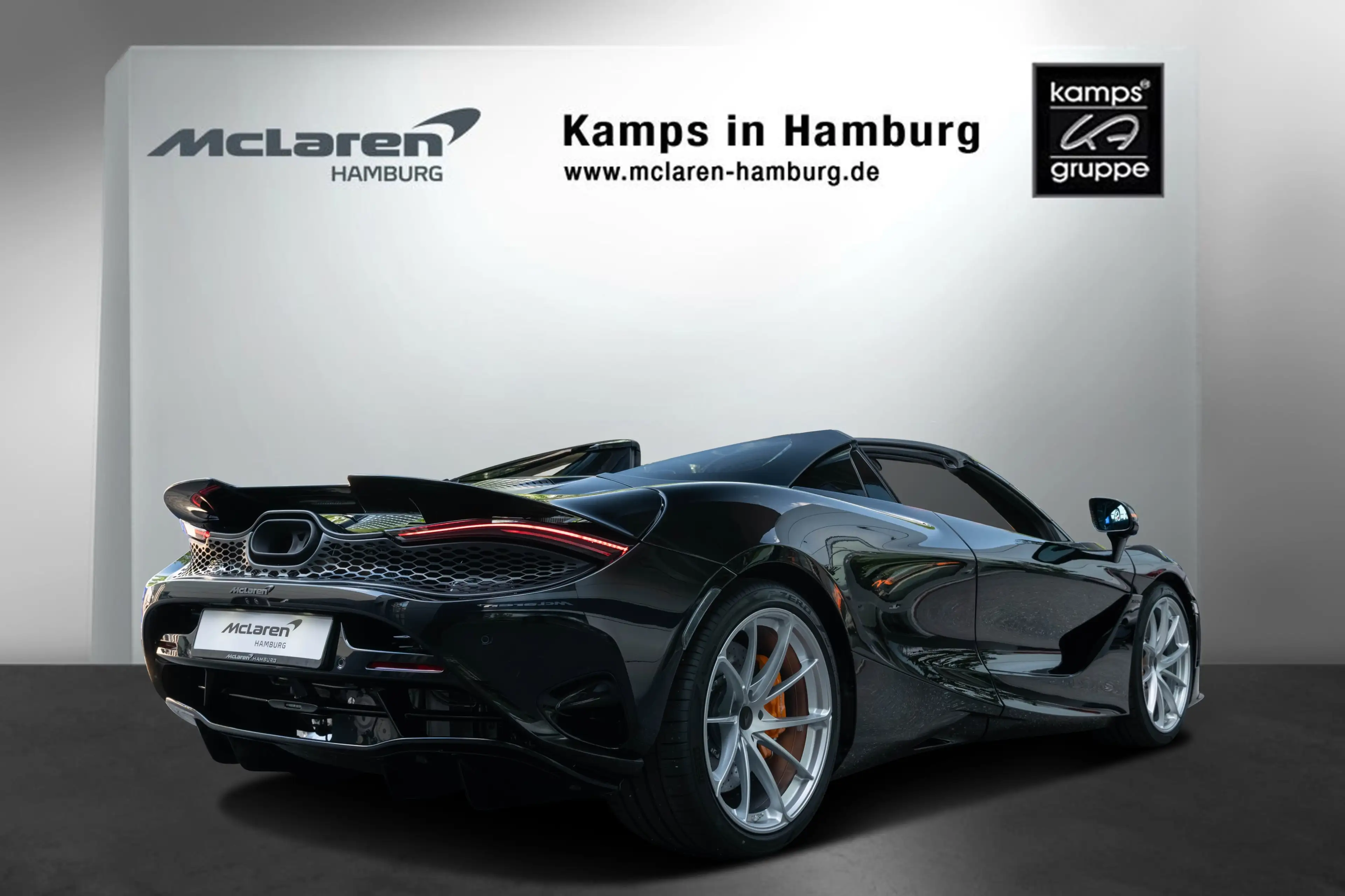 McLaren 750S Spider CF Exterior I Onyx I B&W — photo 5