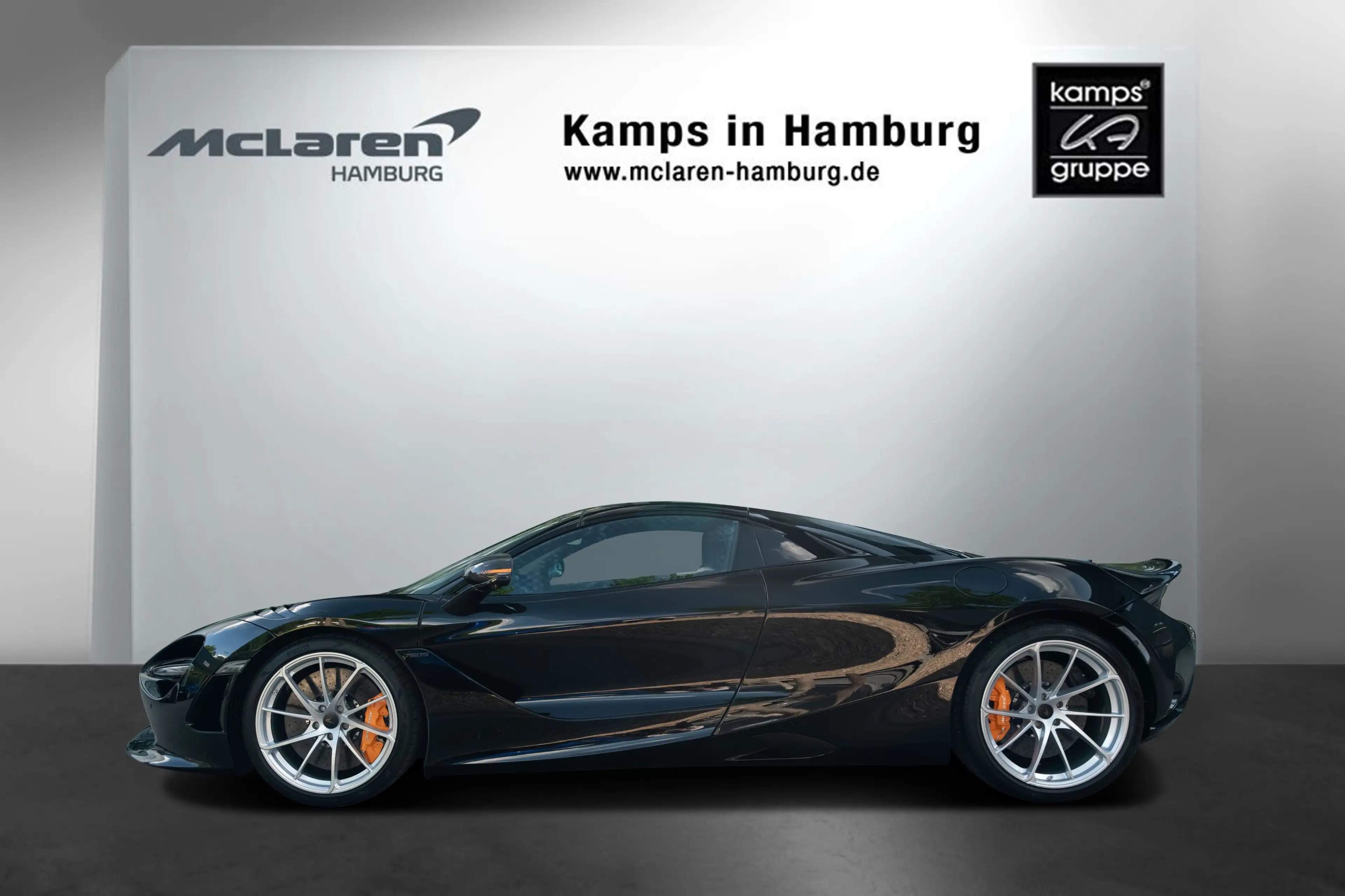 McLaren 750S Spider CF Exterior I Onyx I B&W — photo 2