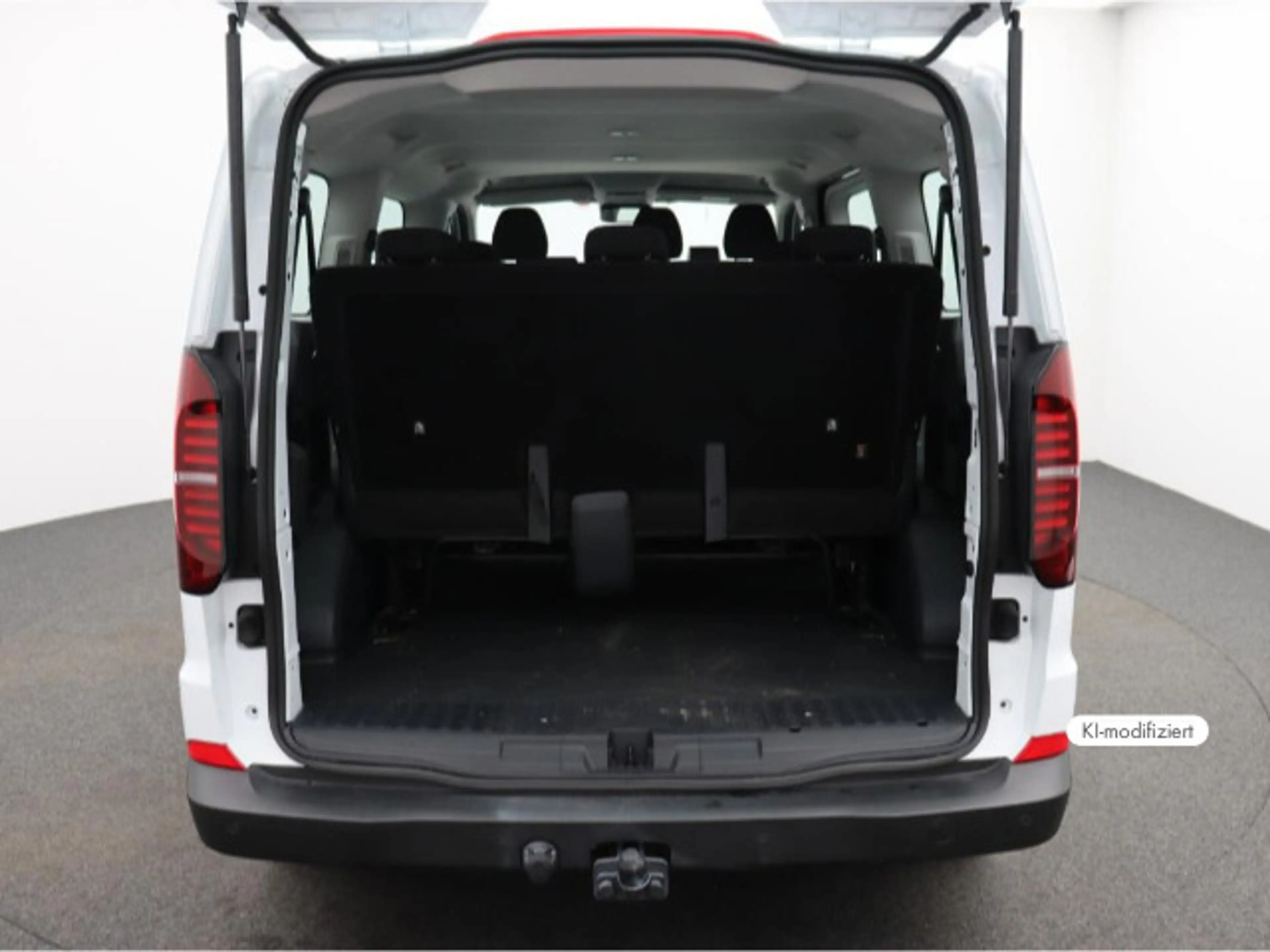 Volkswagen T7 Kombi 2.0 TDI 9-Sitzer NAVI CARPLAY RFK AHK — photo 8