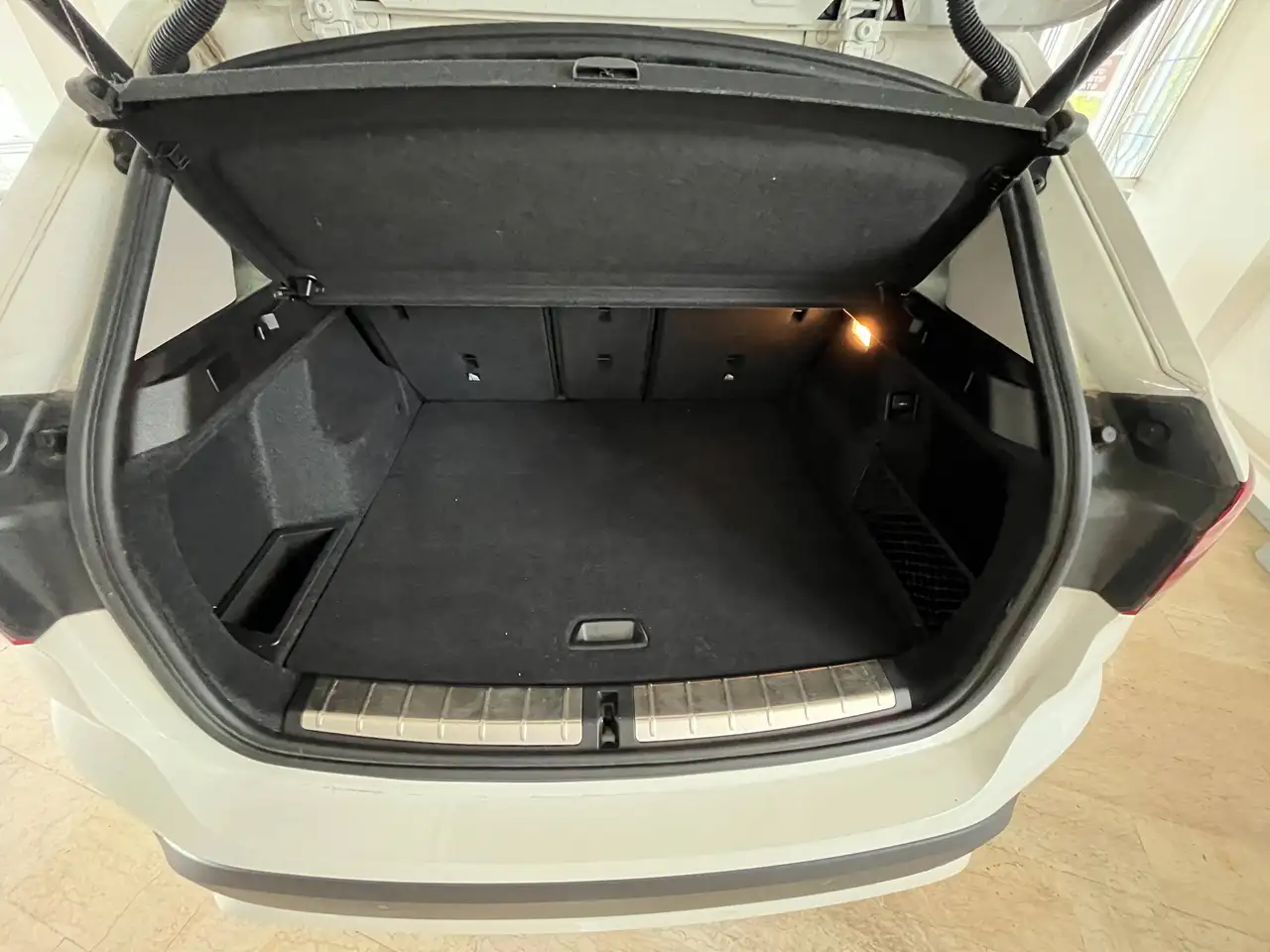 BMW X1 sdrive18d Business Advantage, миниатюра 16