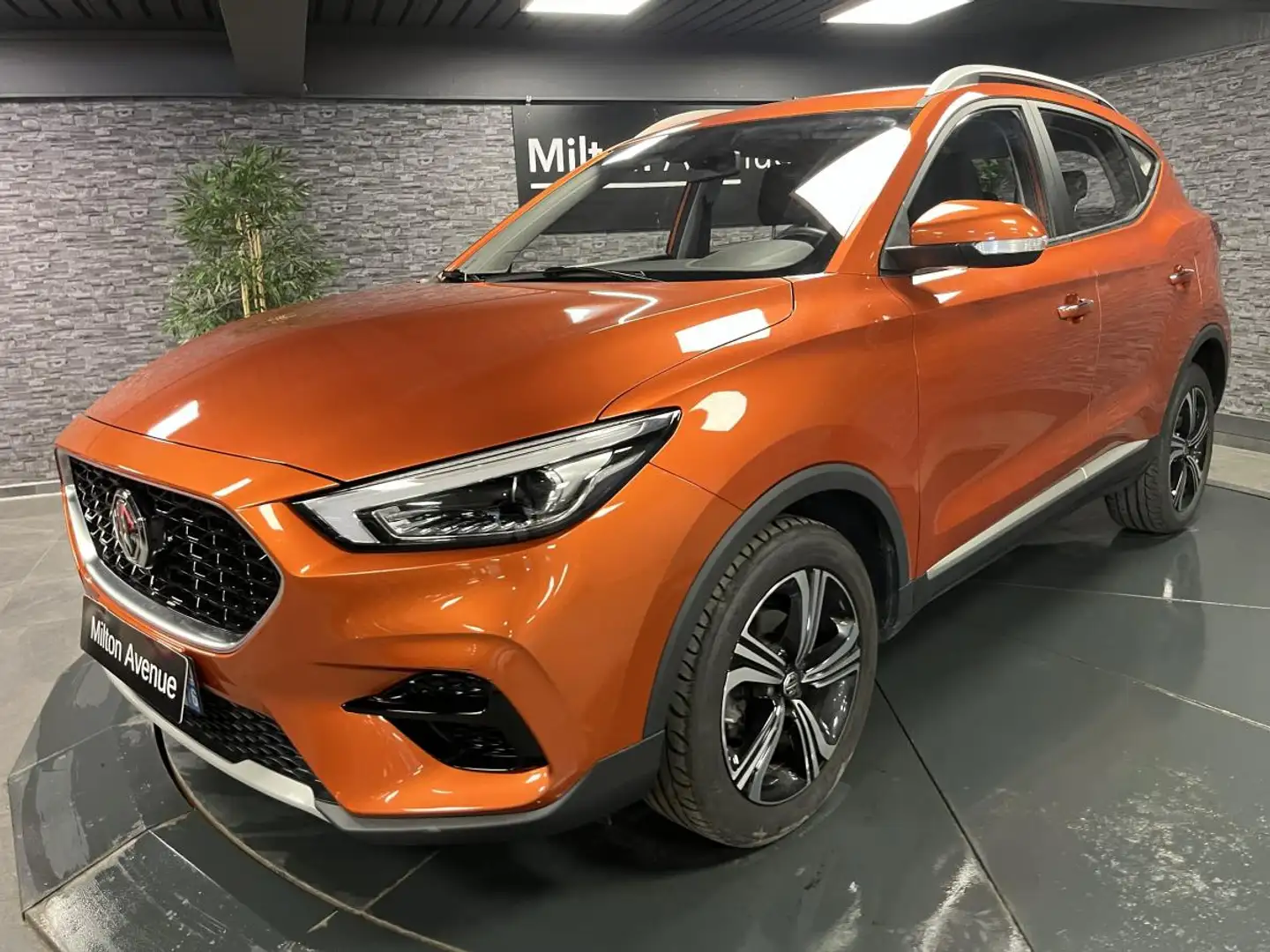 MG ZS 1.5L VTi  Tech - 106  Comfort Orange - 1