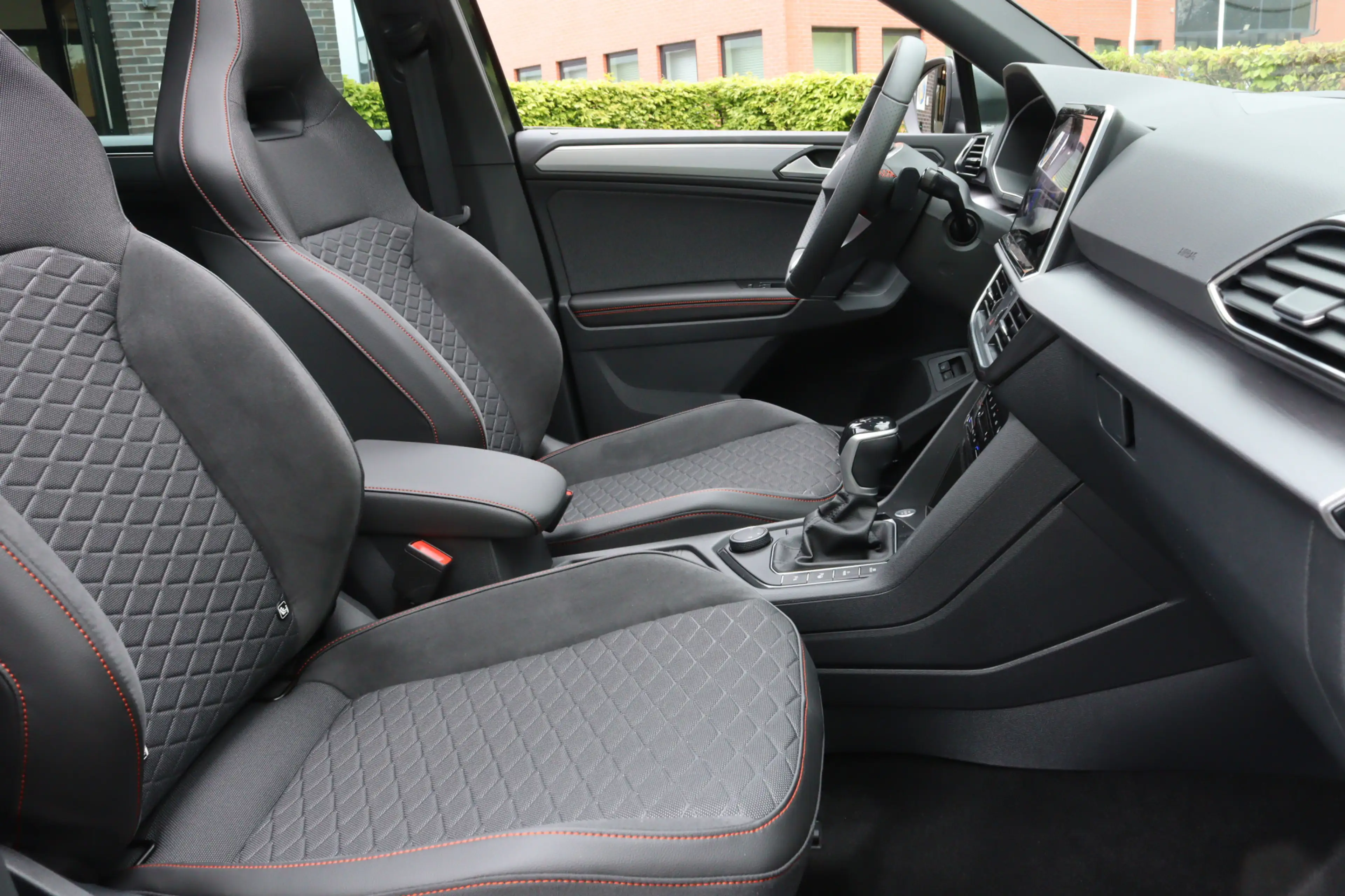 SEAT Tarraco 1.4 TSI 180kW e-Hybrid FR LED/ACC/Camera/Keyless/E — photo 11