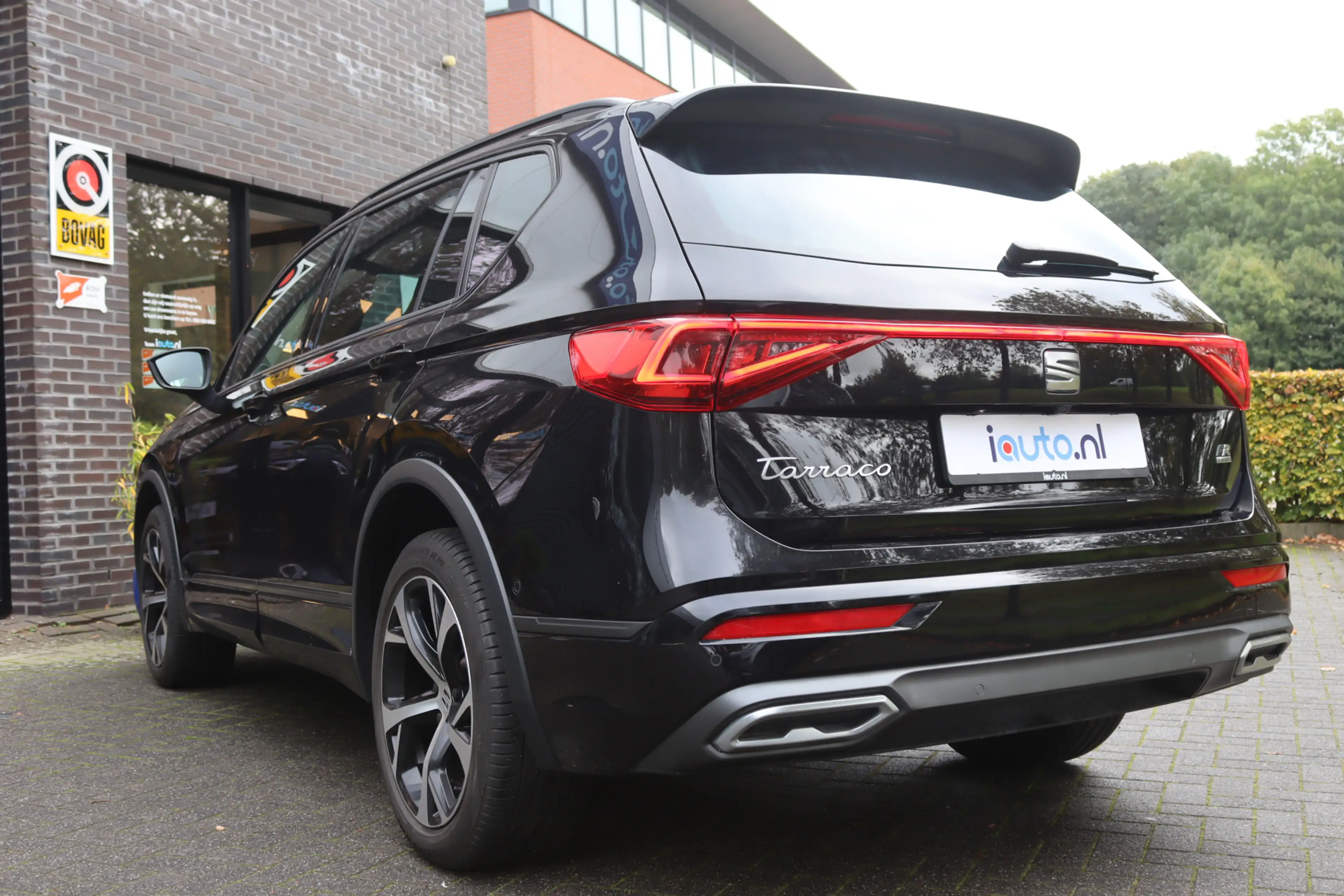 SEAT Tarraco 1.4 TSI 180kW e-Hybrid FR LED/ACC/Camera/Keyless/E — photo 39