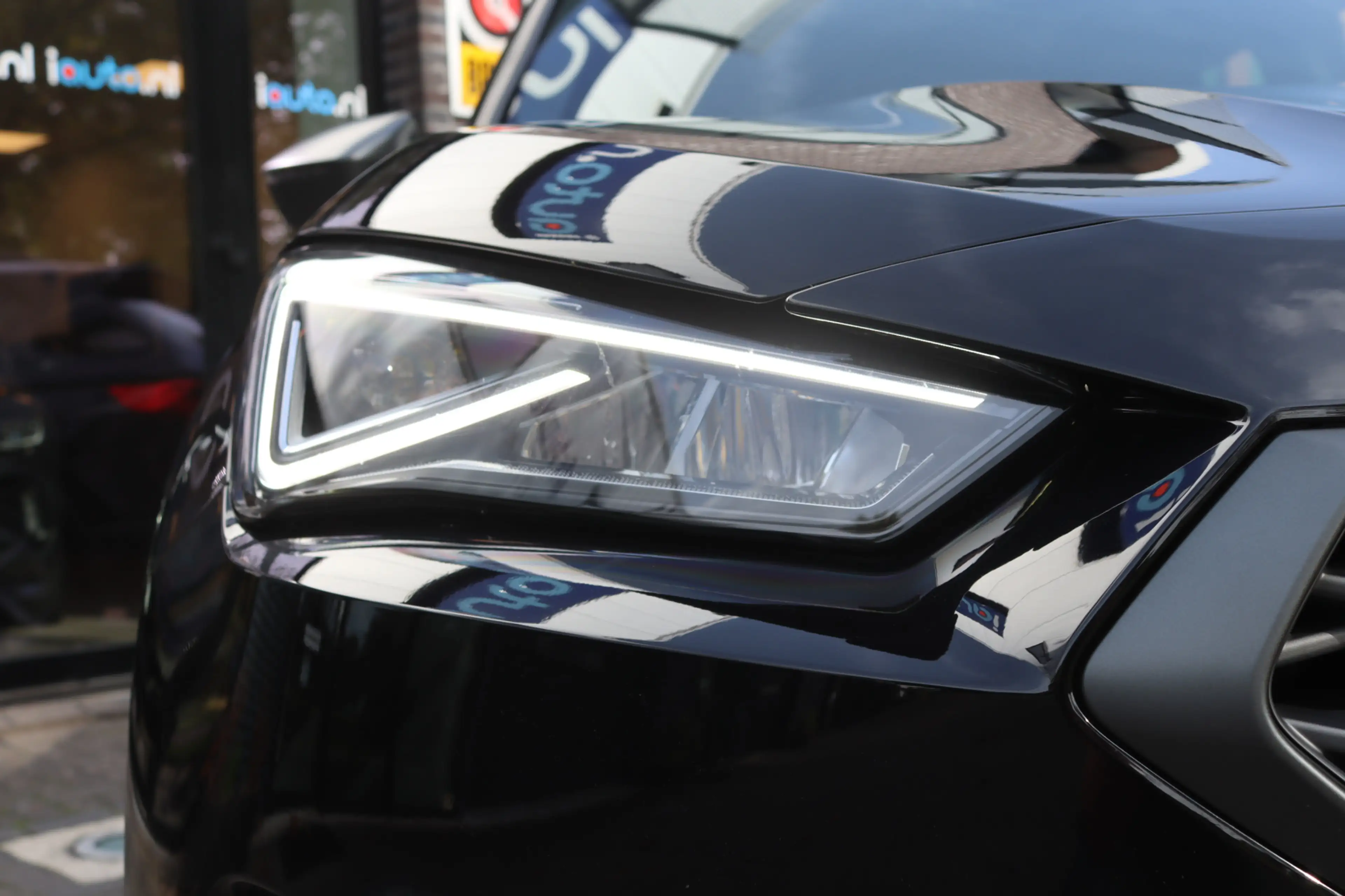 SEAT Tarraco 1.4 TSI 180kW e-Hybrid FR LED/ACC/Camera/Keyless/E — photo 38