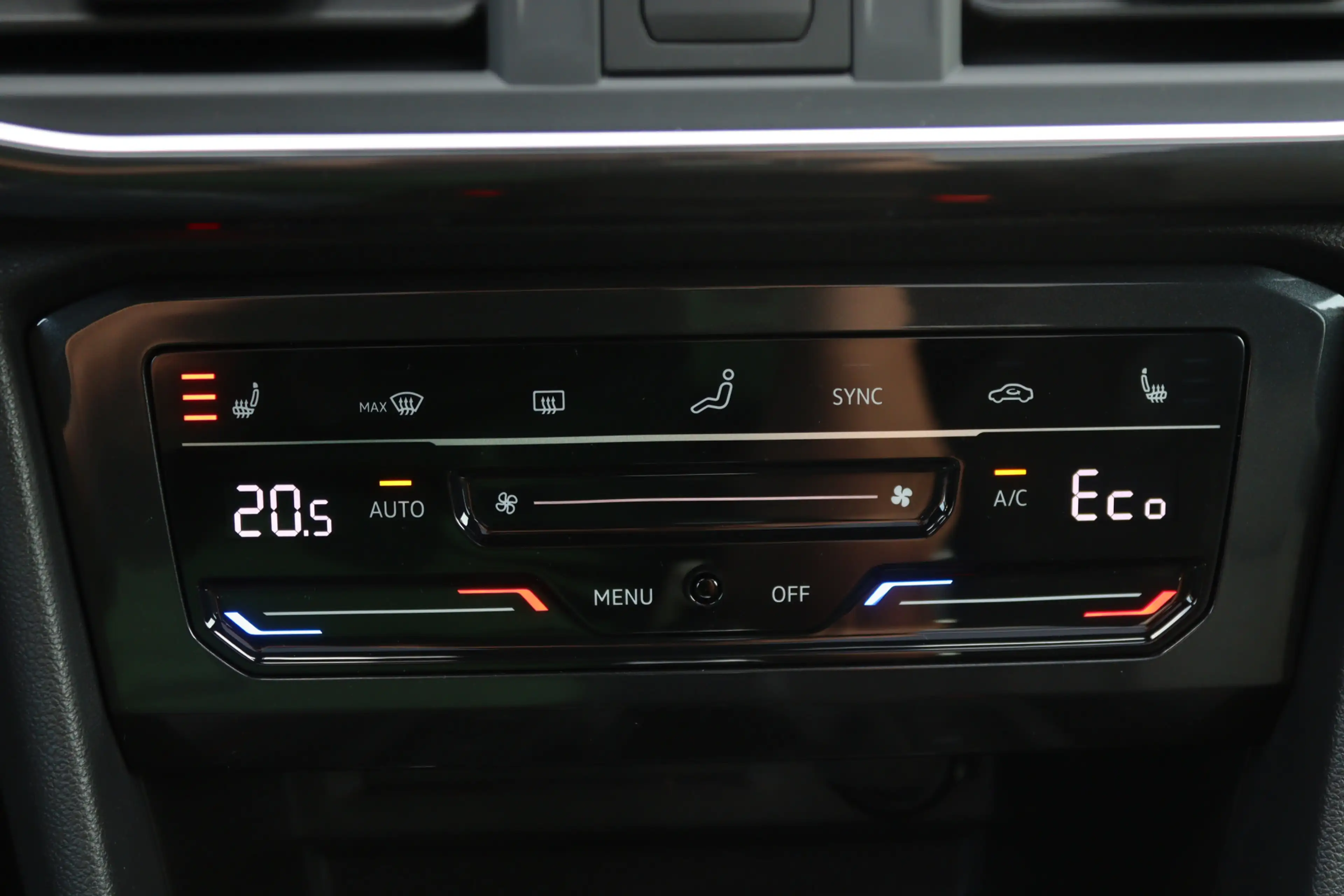 SEAT Tarraco 1.4 TSI 180kW e-Hybrid FR LED/ACC/Camera/Keyless/E — photo 23