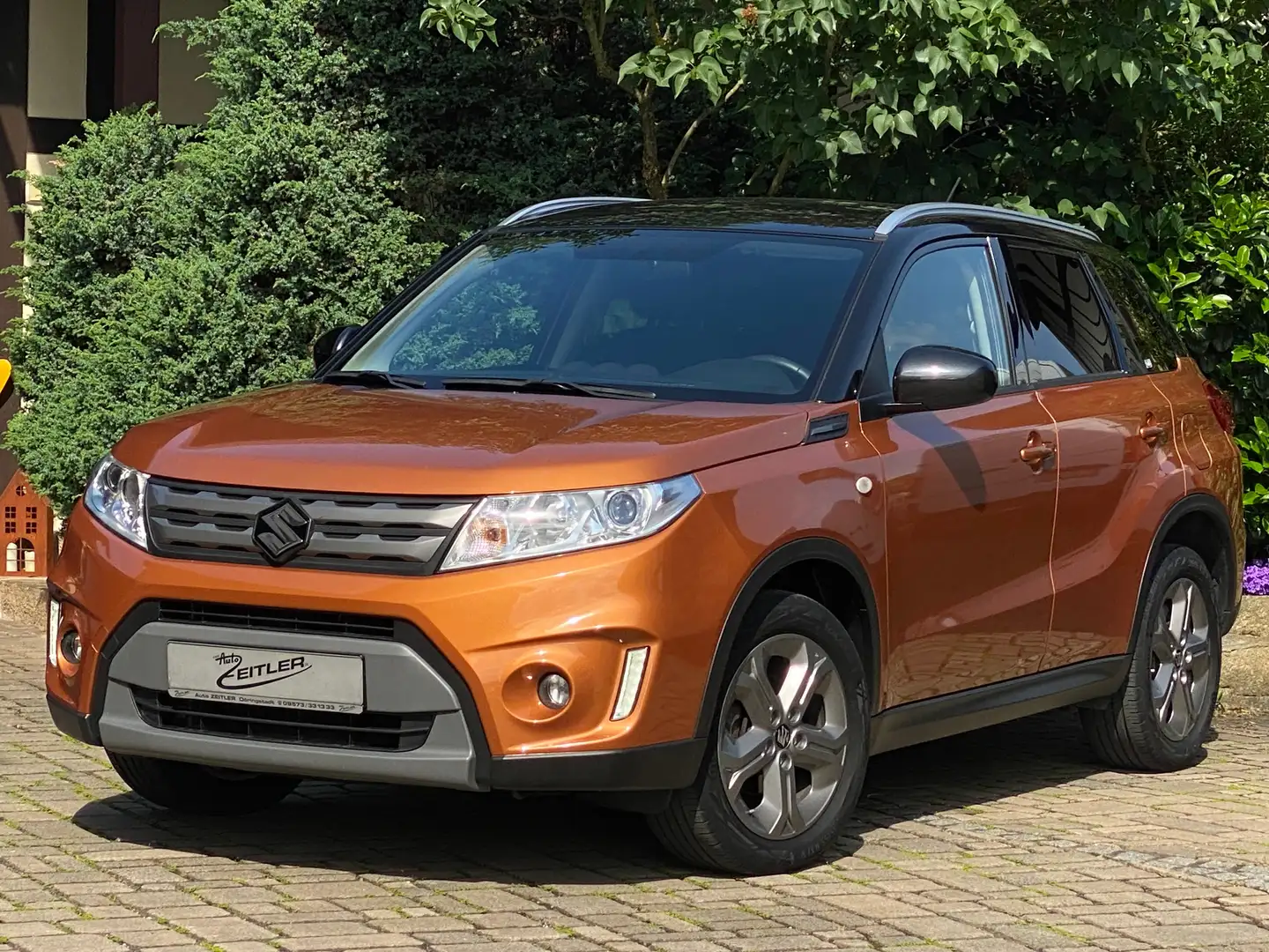 Suzuki Vitara 1.6 4x4+AHK+Automatik+Kamera+SH...Comfort 5,99% Bronze - 1