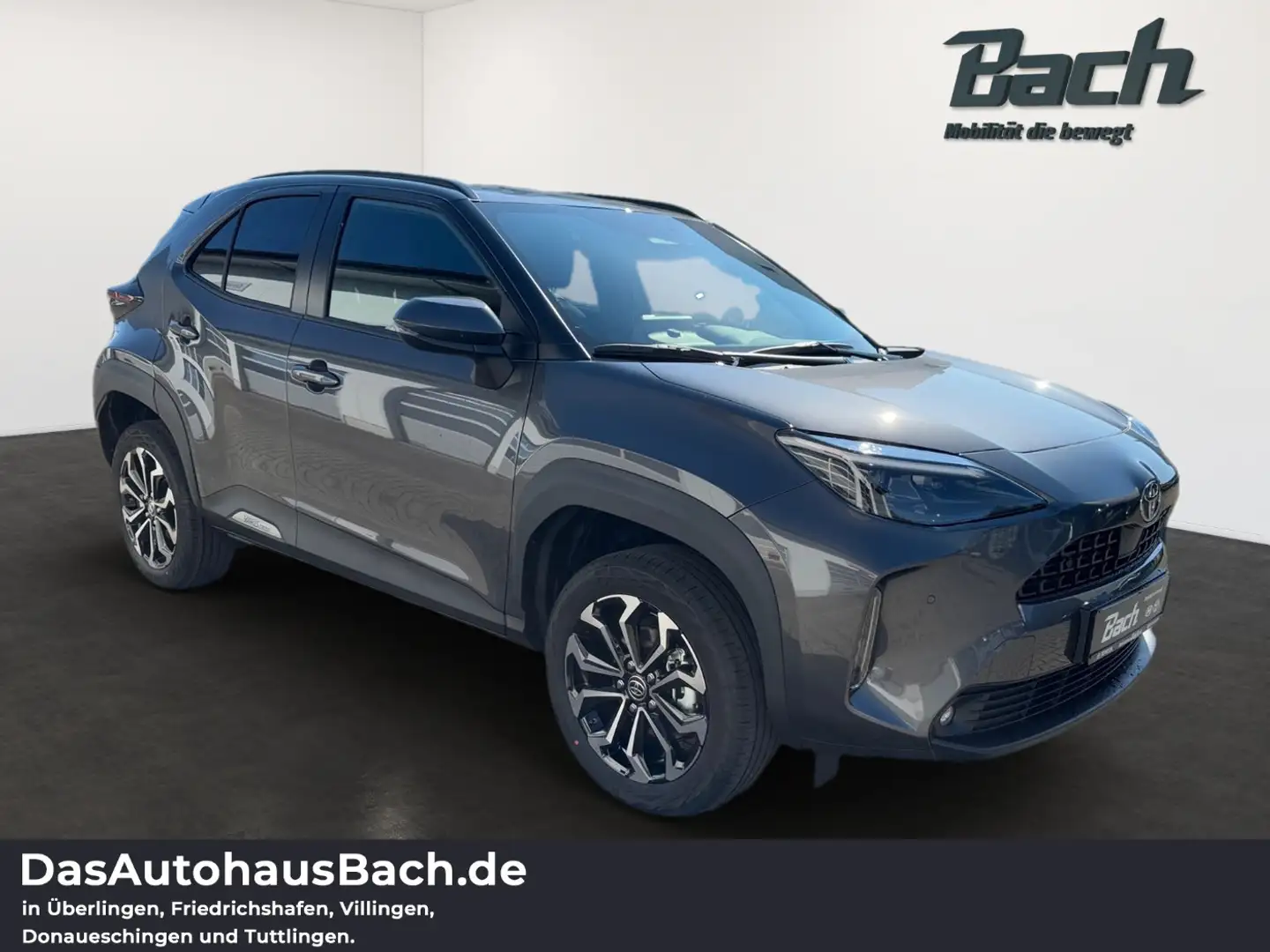 Toyota Yaris Cross 1.5 Hybrid Teamplayer Winter+Safety Grau - 2