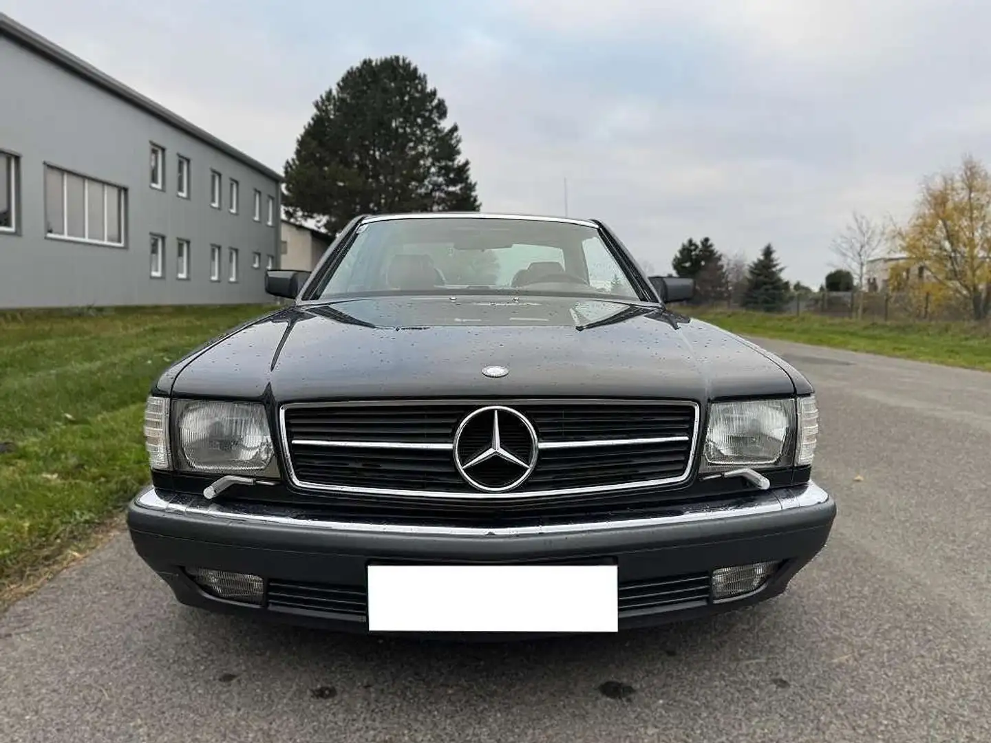 Mercedes-Benz 560 SEC - 1