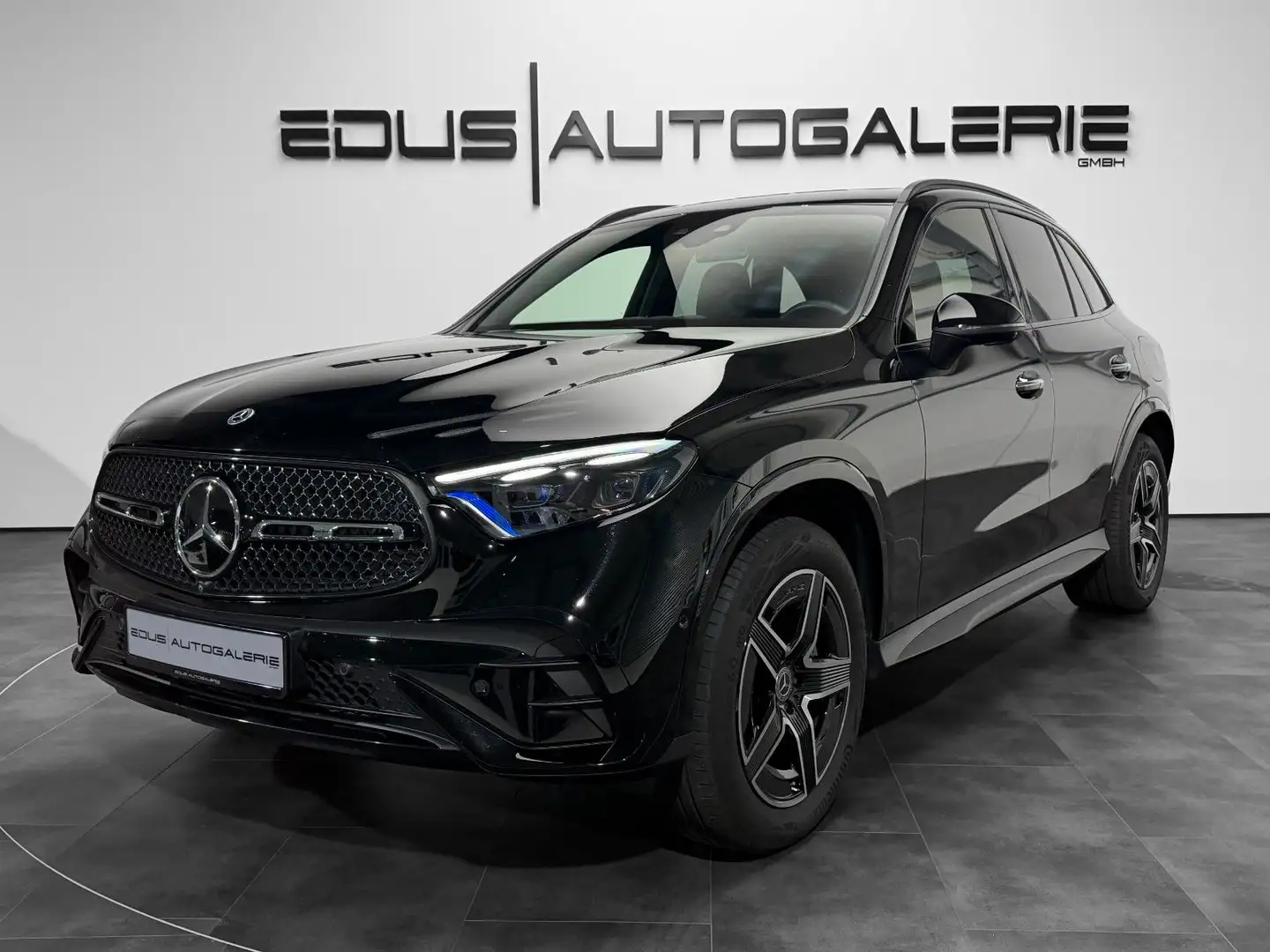 Mercedes-Benz GLC 300 de 4Matic Garantie Distronic+ 360° MBUX Schwarz - 1