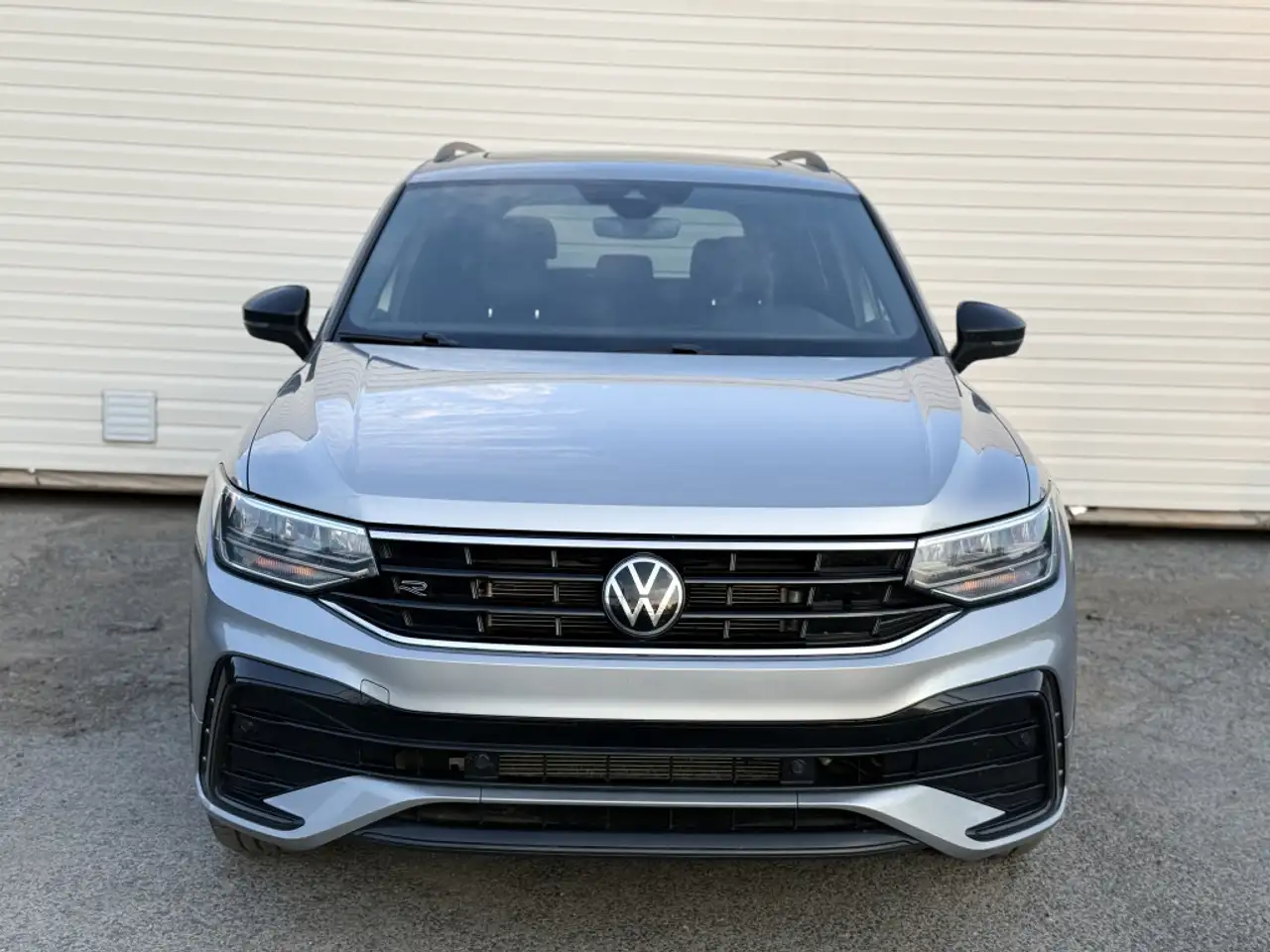 Volkswagen Tiguan снимка Volkswagen Tiguan