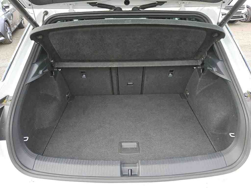 Volkswagen T-Roc R-Line 1.5 TSI DSG/ACC/KAM/AHK/SHZ/LED/PDC — photo 8