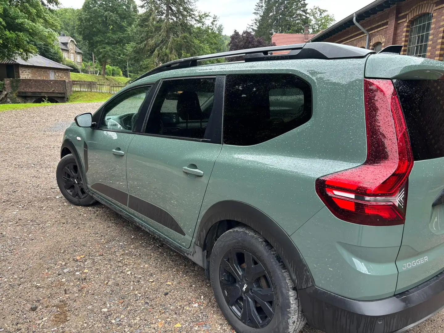 Dacia Jogger Jogger TCe 100 ECO-G Comfort Grau - 2