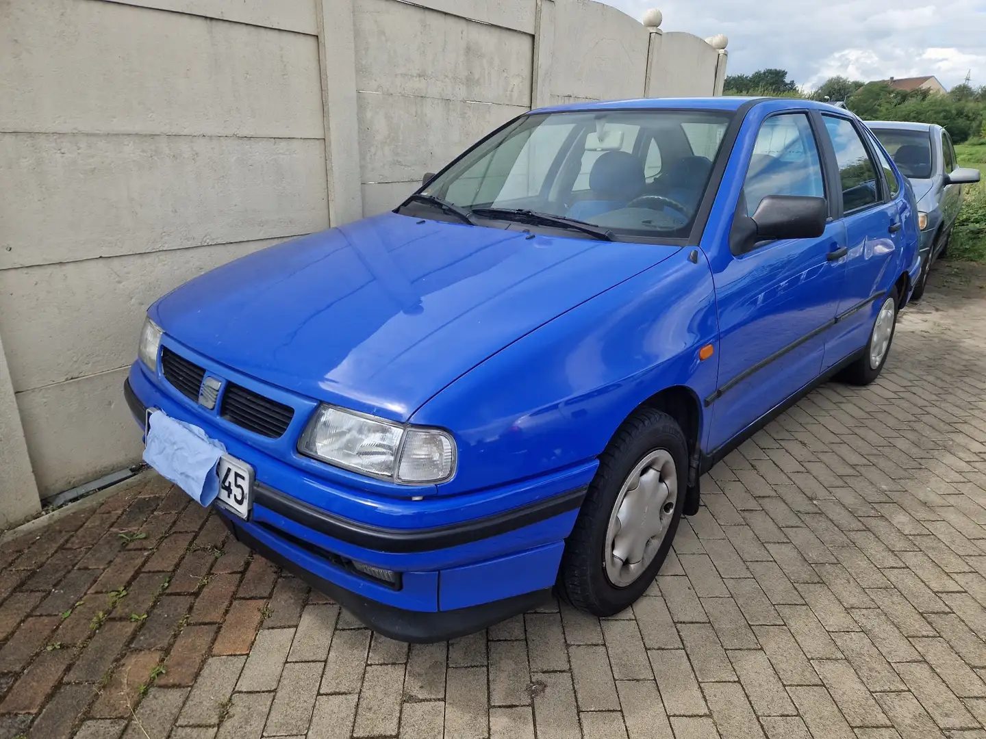 SEAT Cordoba 1.6i -- TÜV bis 08/26 - Servo+el.FH+Dach+ZV -- Albastru - 1