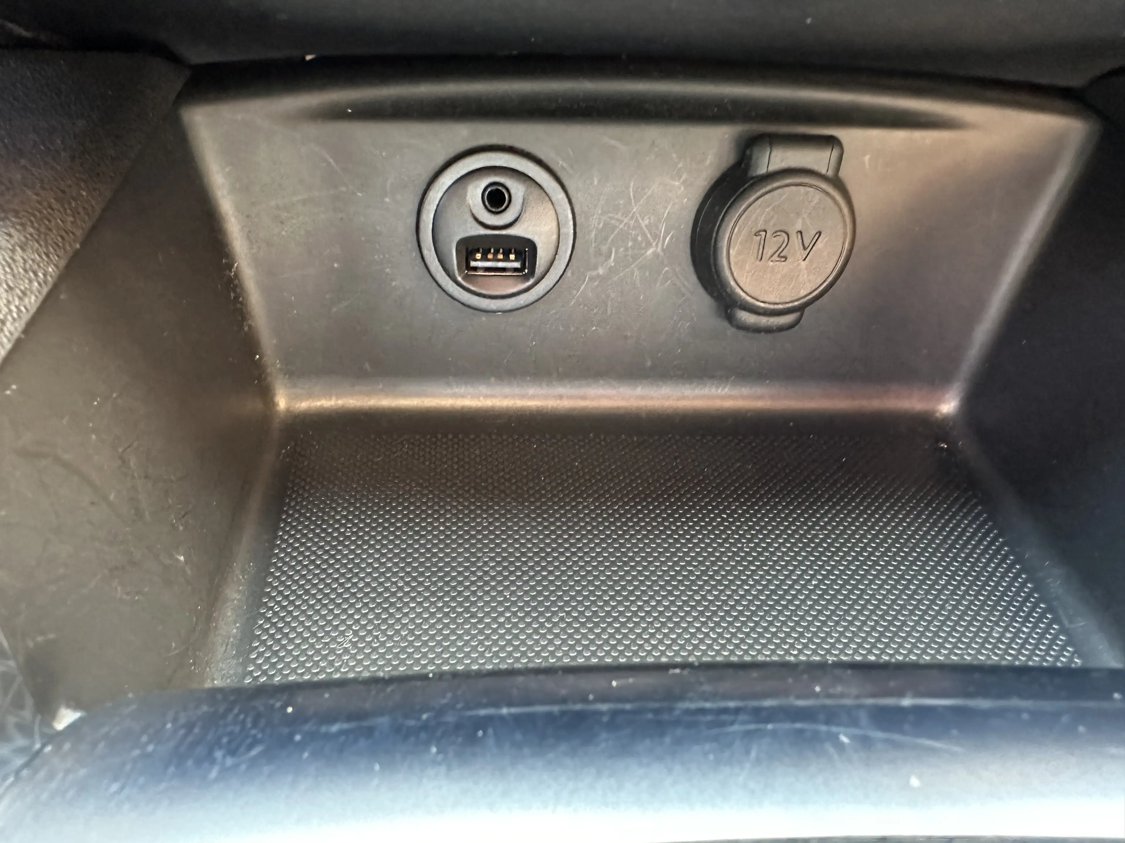 Citroen DS4 // PARFAIT ÉTAT // CARNET D’ENTRETIEN // — photo 11