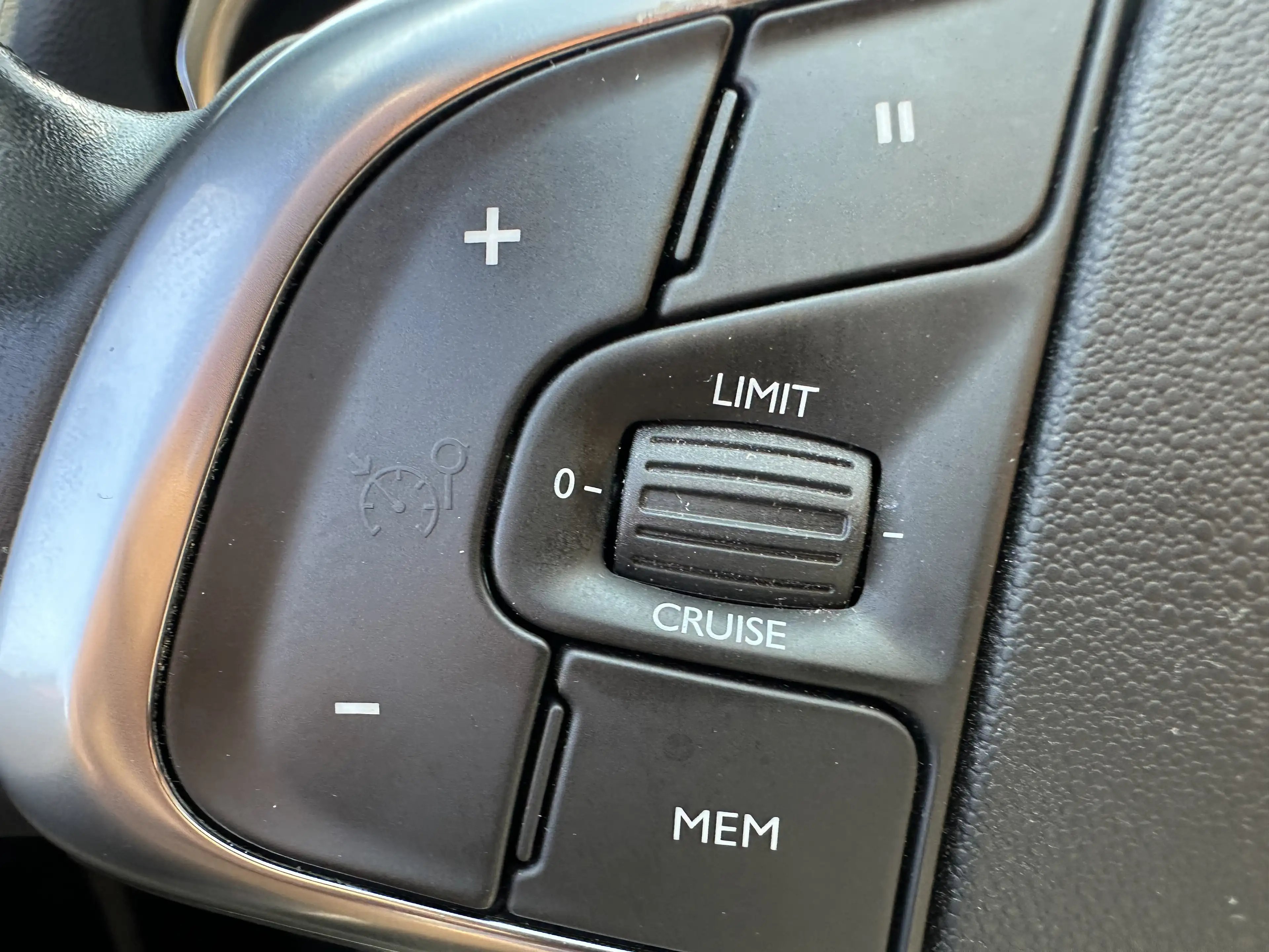 Citroen DS4 // PARFAIT ÉTAT // CARNET D’ENTRETIEN // — photo 15