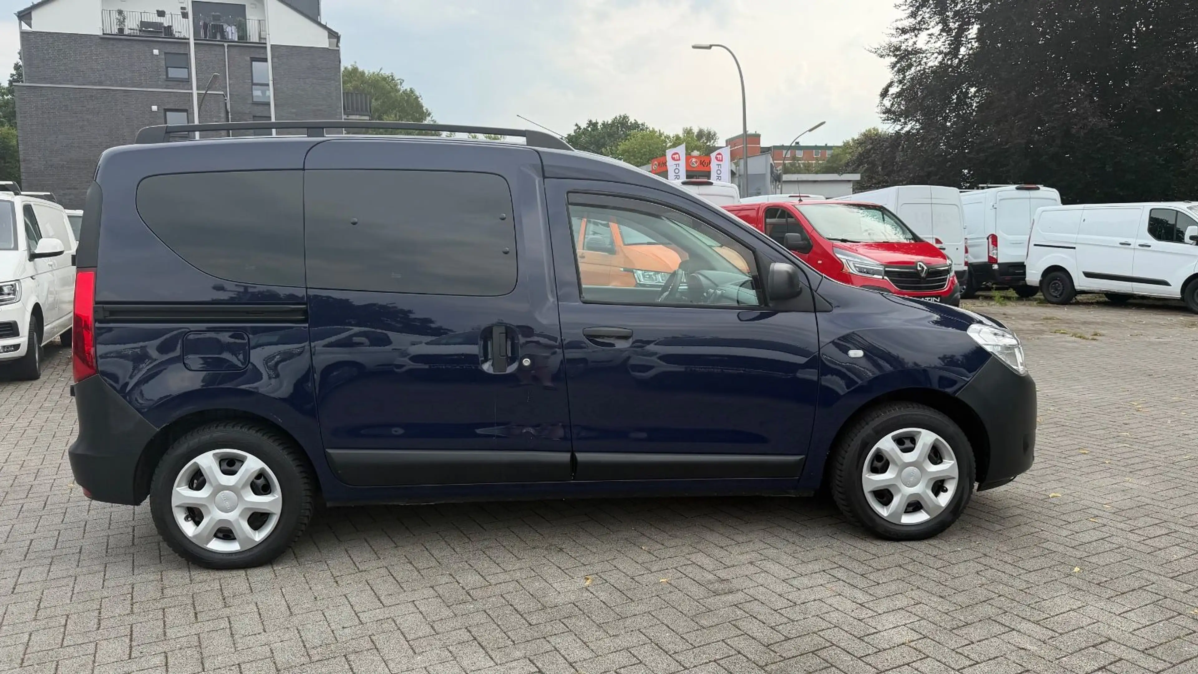 Dacia Dokker DOKKER 1.5 DCI ESSENTIAL 5-SITZER/TÜV 01.2018 — photo 2