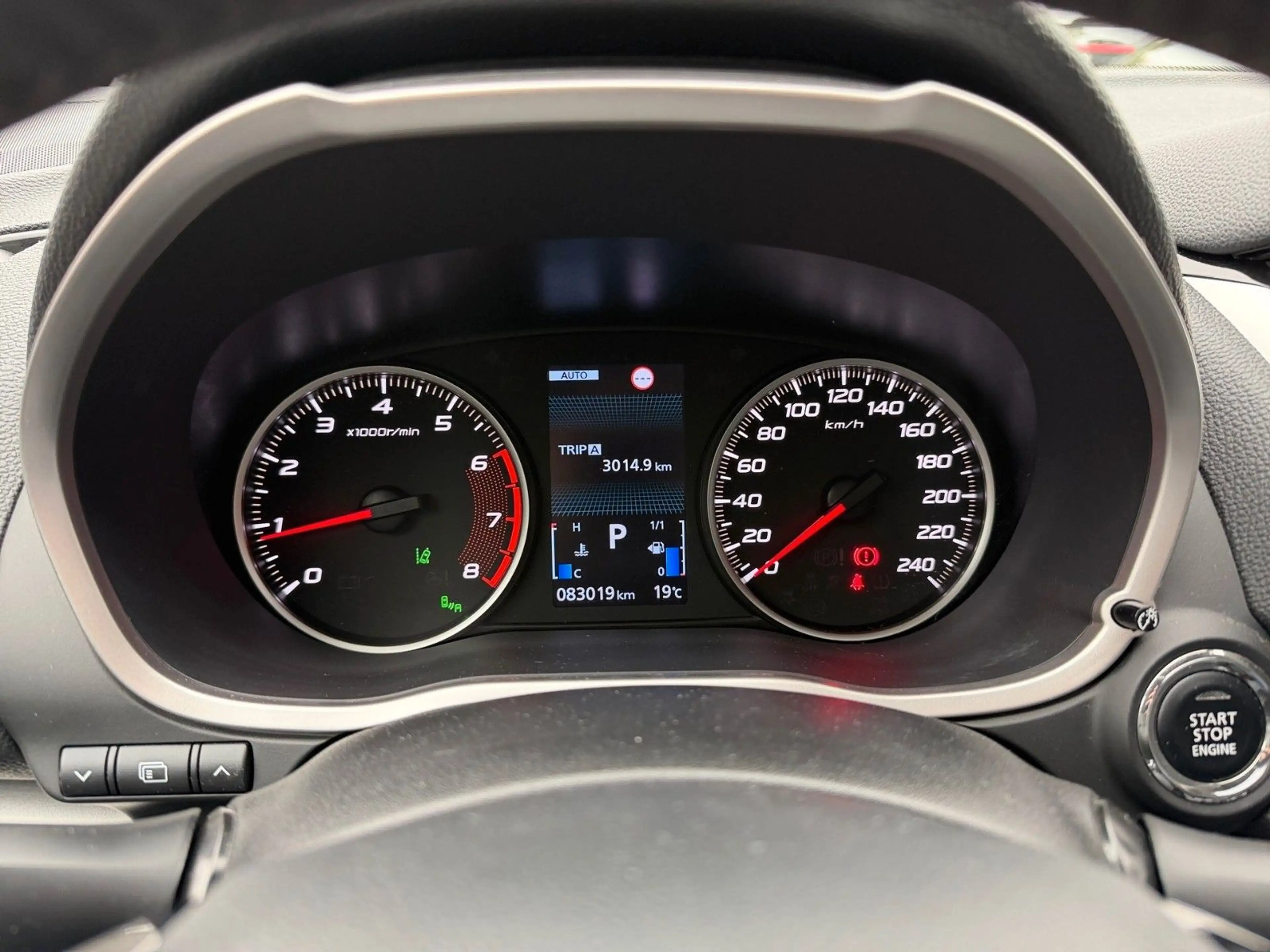 Mitsubishi Eclipse Cross 1.5 AT Top 4WD Winterräder 360° — photo 10
