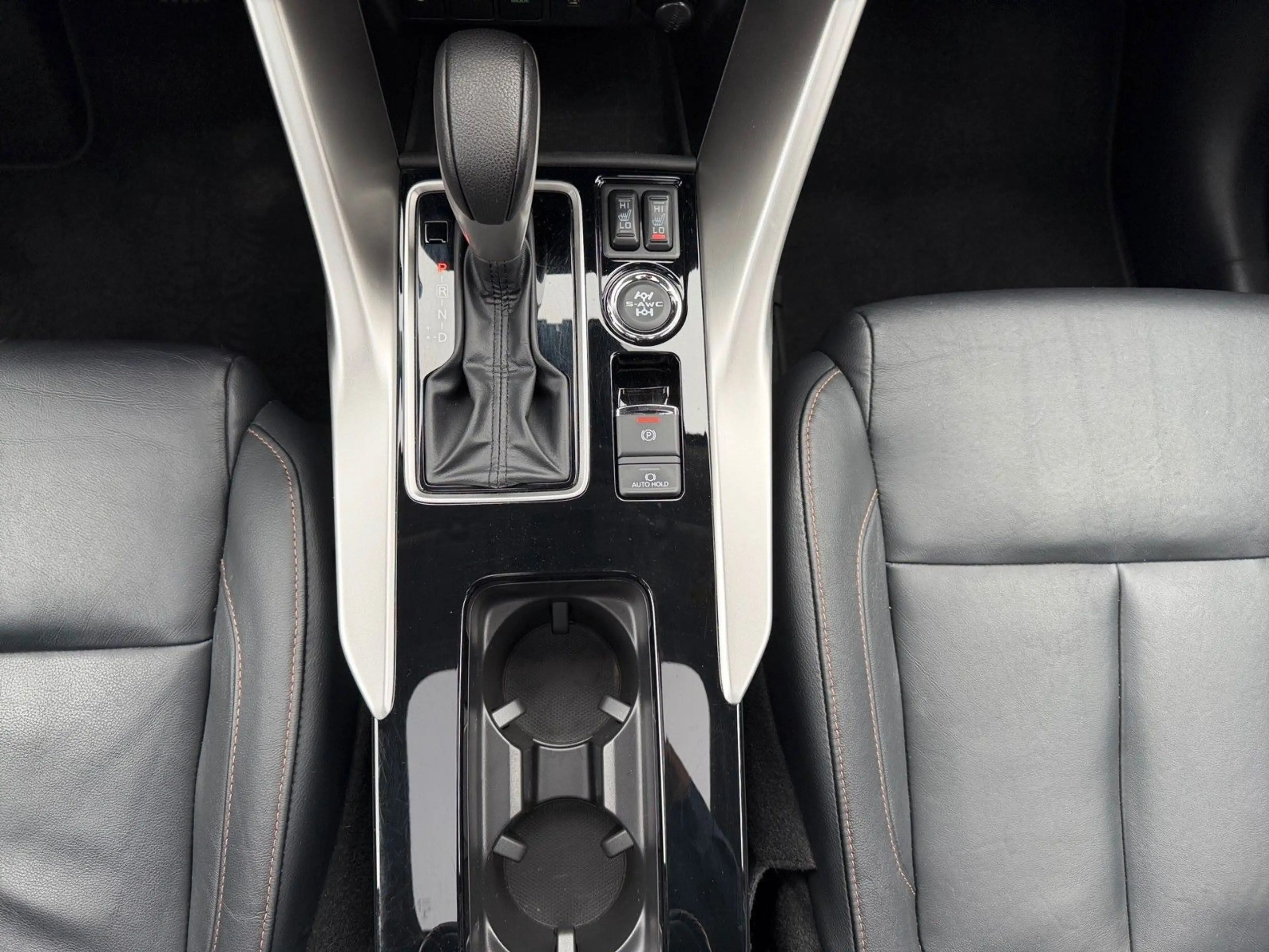 Mitsubishi Eclipse Cross 1.5 AT Top 4WD Winterräder 360° — photo 14