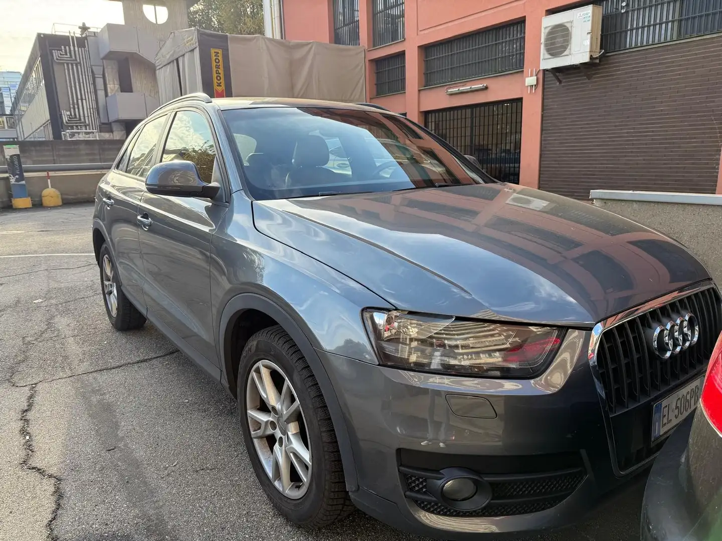 Audi Q3 2.0 tfsi Advanced Plus quattro 170cv Gris - 1