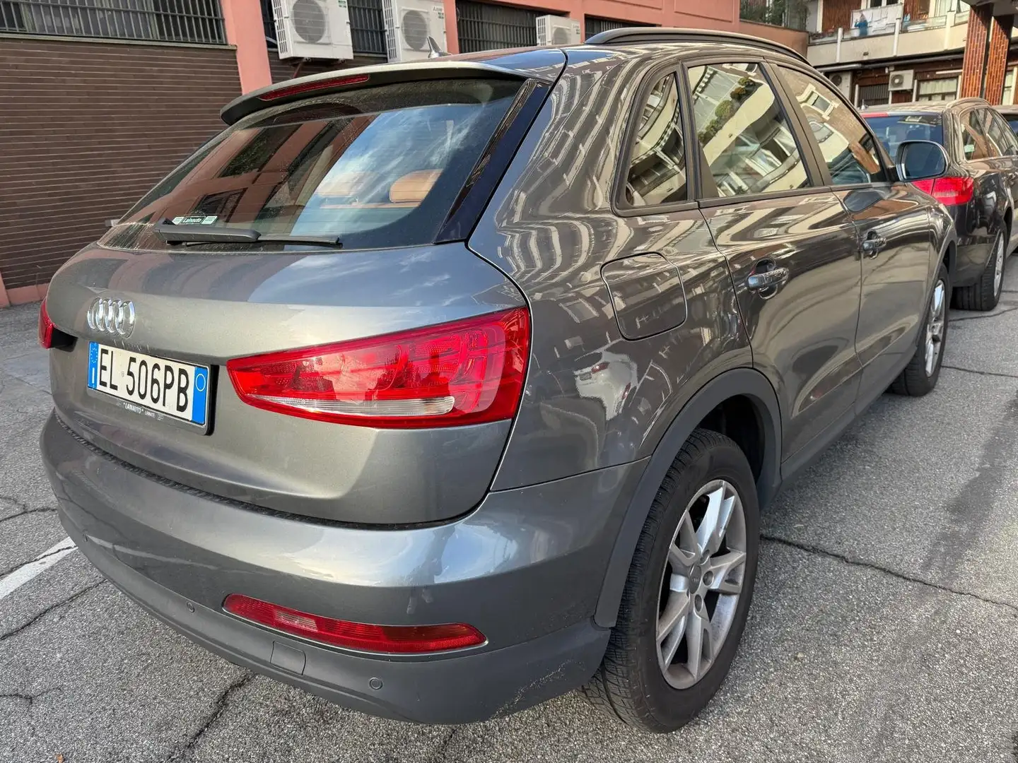 Audi Q3 2.0 tfsi Advanced Plus quattro 170cv Gris - 2