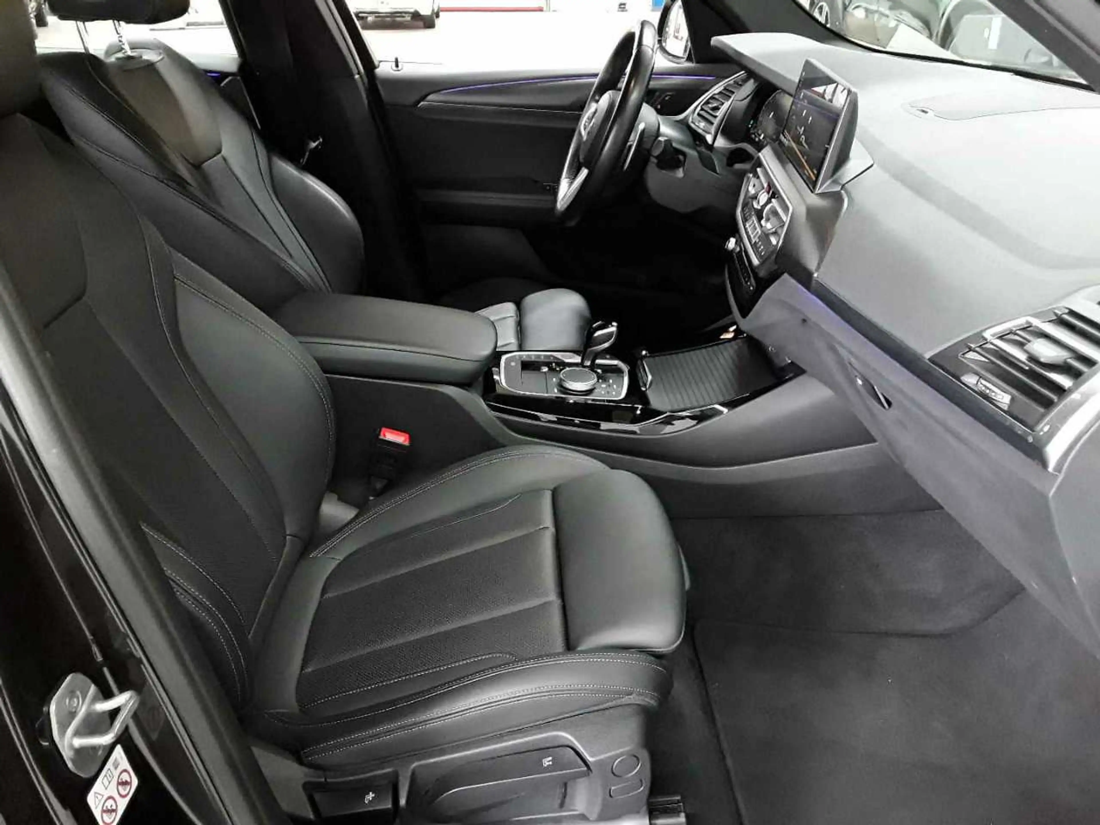 BMW X3 X3 xDrive20d Aut. M Sport Leder AHK Navi — photo 8