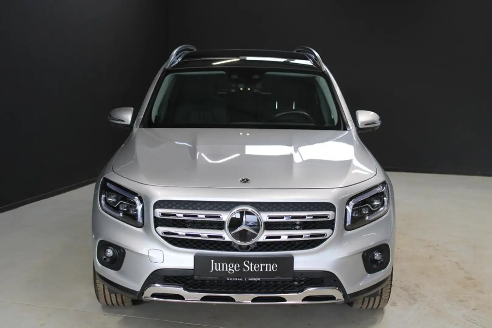 Mercedes-Benz GLB 220 d 4M *Progressive Pano Distro LEDER Beam Silber - 2