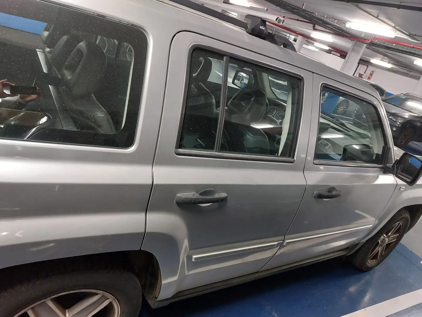 Jeep Patriot 2.0CRD Limited Silber - 2