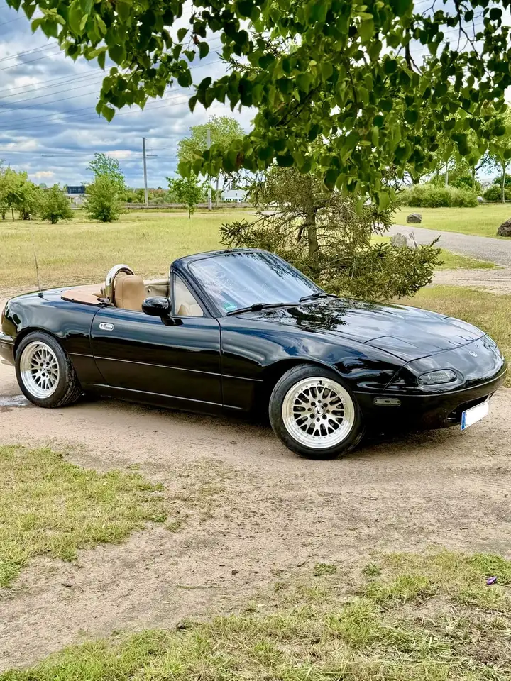 Mazda MX-5 16V, foto 1